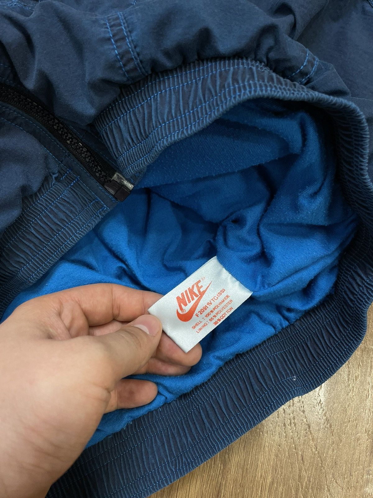 Nike Vintage Nike 90’s Y2K Big Logo Drill Nylon Bomber Jacket Size US M / EU 48-50 / 2 - 13 Thumbnail