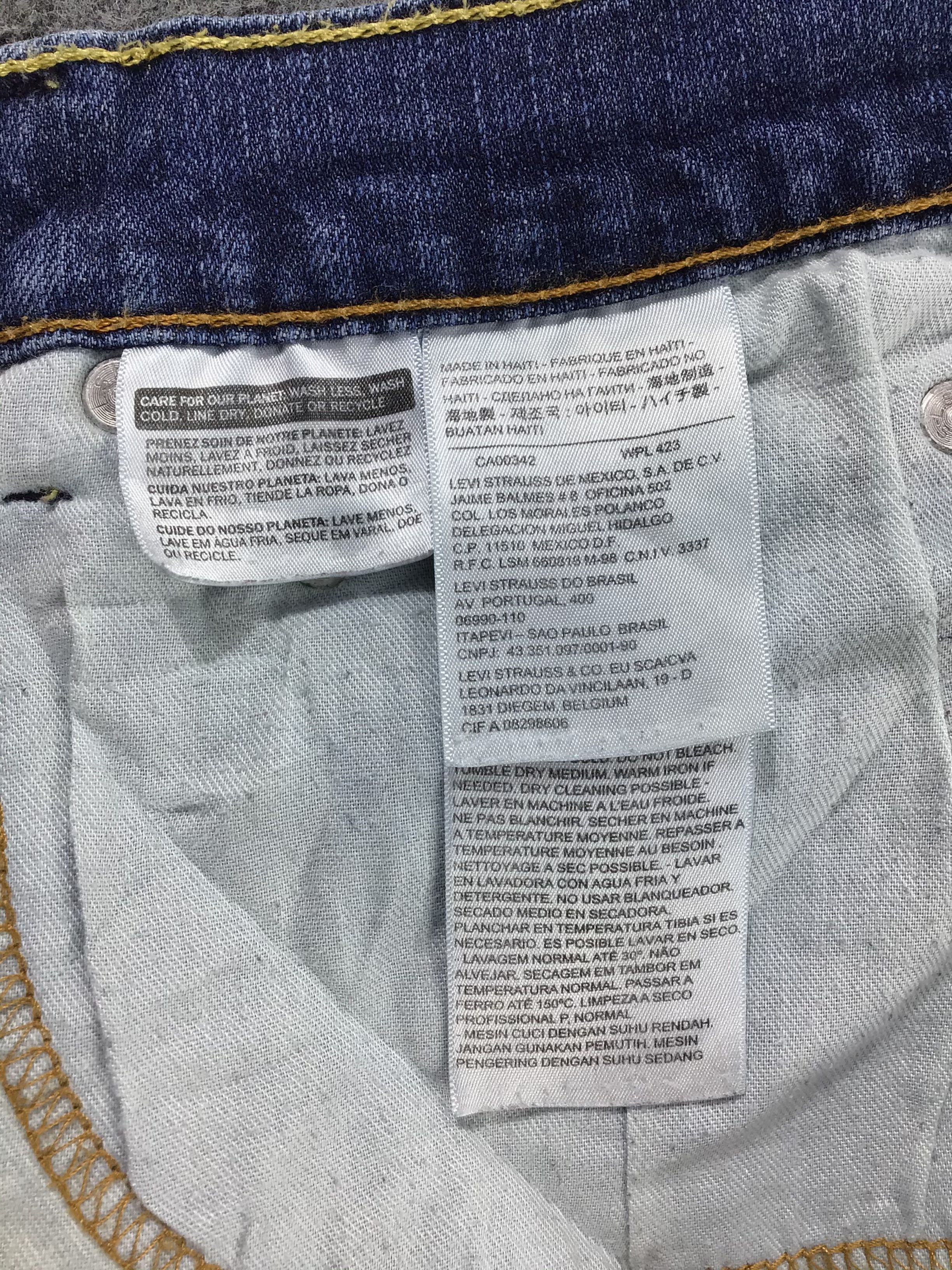 Levi's Vintage Levis 505 Jeans Blue Wash Denim KJ198 Size US 34 / EU 50 - 9 Thumbnail