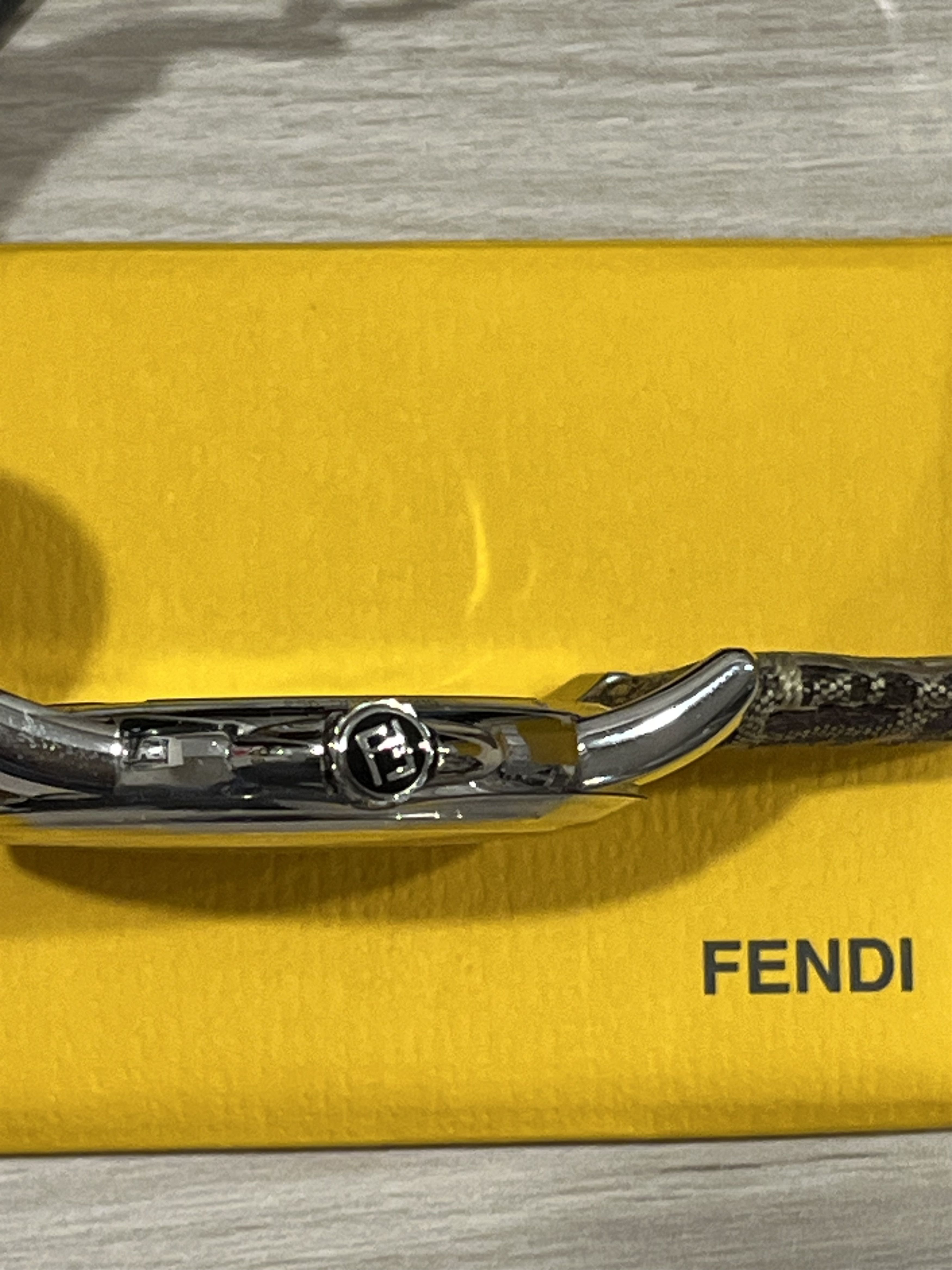 Fendi FENDI 005-2200M-436 Stainless Sapphire Crystal Wrist Watch Size ONE SIZE - 8 Thumbnail