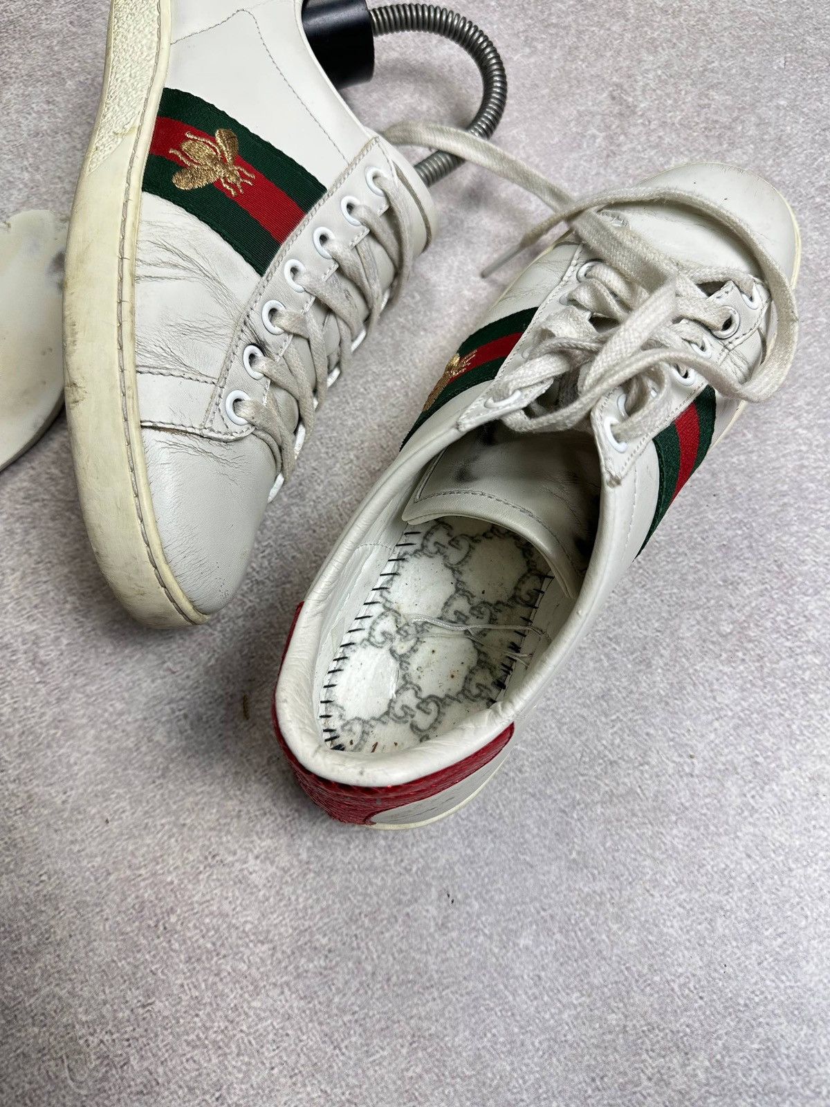 Gucci Vintage Gucci GG Low Leather Sneakers Womans EUR 35 Size US 5 / IT 35 - 7 Thumbnail