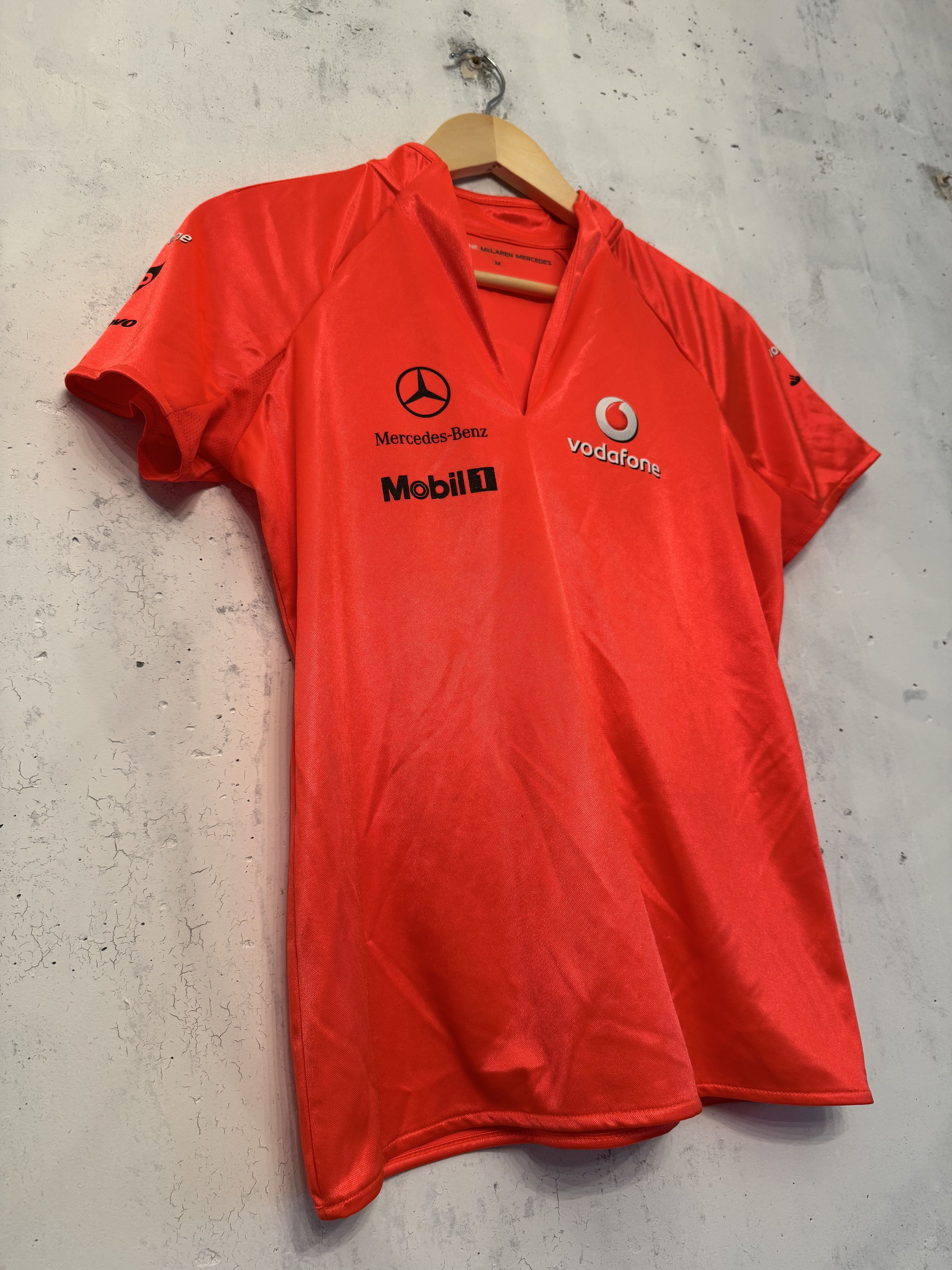 Mercedes-Benz Mercedes McLaren F1 Lewis Hamilton 2008 T-shirt Size M / US 6-8 / IT 42-44 - 3 Thumbnail