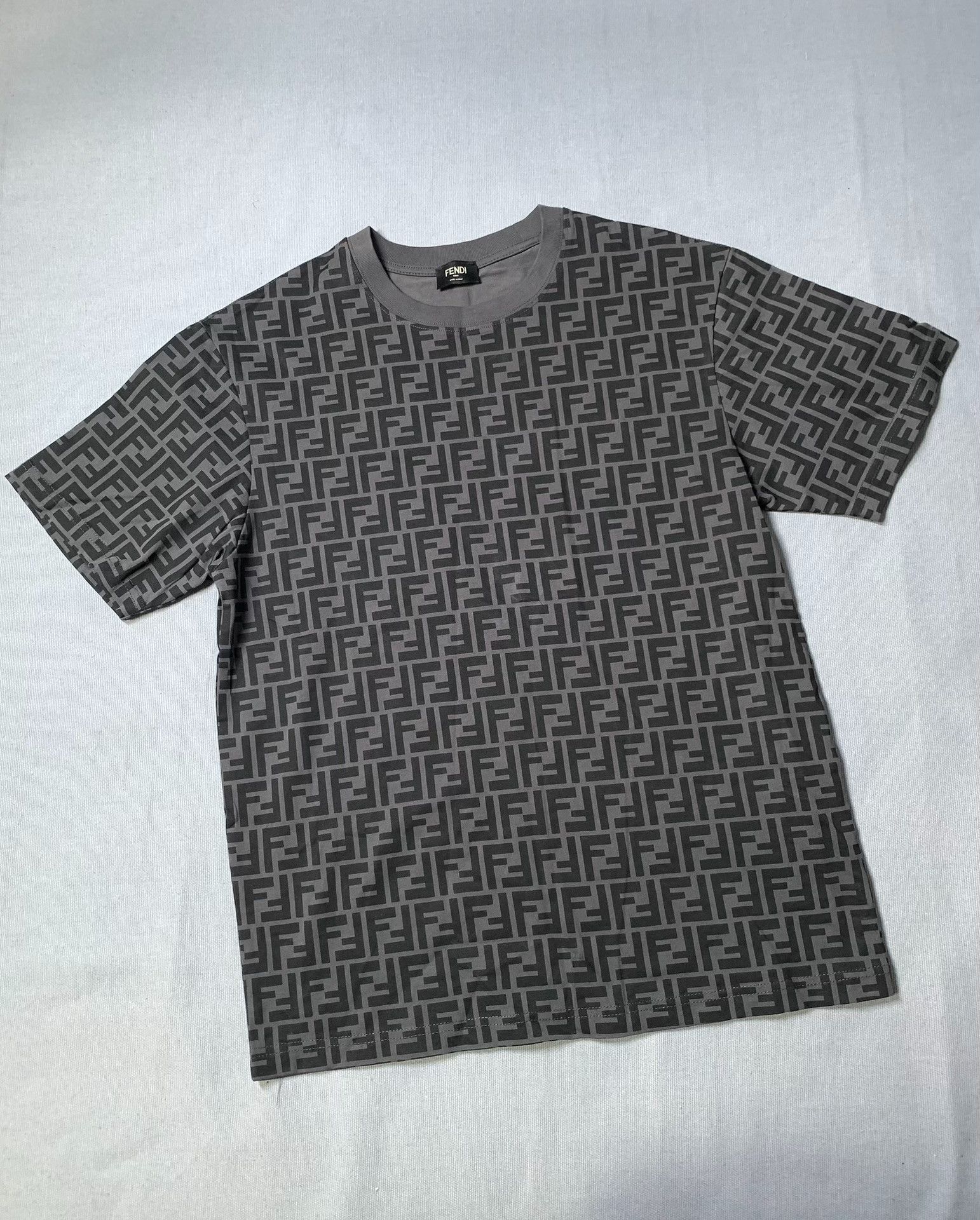 Fendi Fendi Double F All-Over Print T-Shirt Size US S / EU 44-46 / 1 - 1 Thumbnail