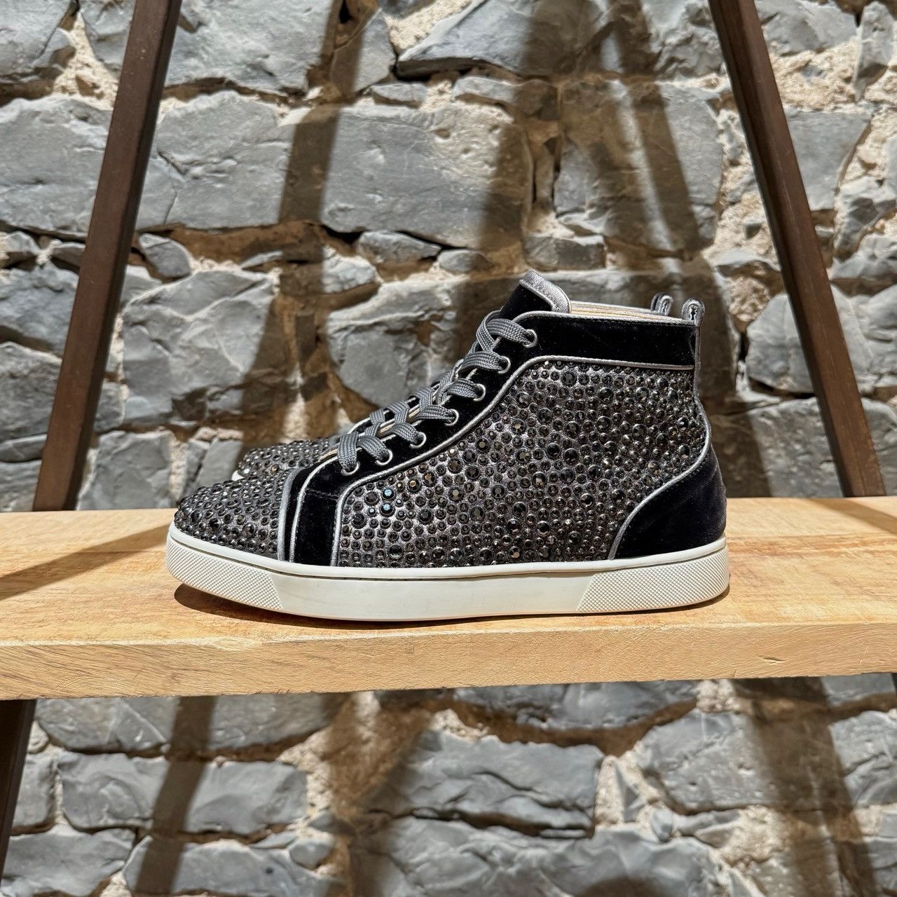 Christian Louboutin Christian Louboutin Black Velvet Louis Ring Strass Sneakers Size US 8 / EU 41 - 6 Thumbnail