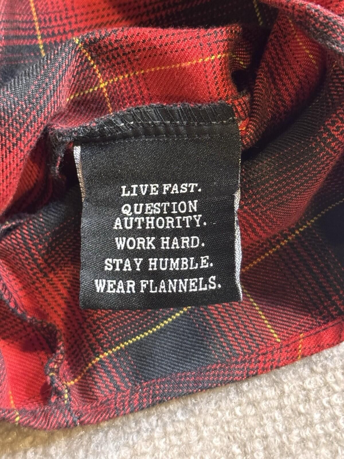 Dixxon Dixxon Flannel Co Men's 2X Devil Dog Pre-pleat Ltd. Edition Size US XXL / EU 58 / 5 - 8 Thumbnail