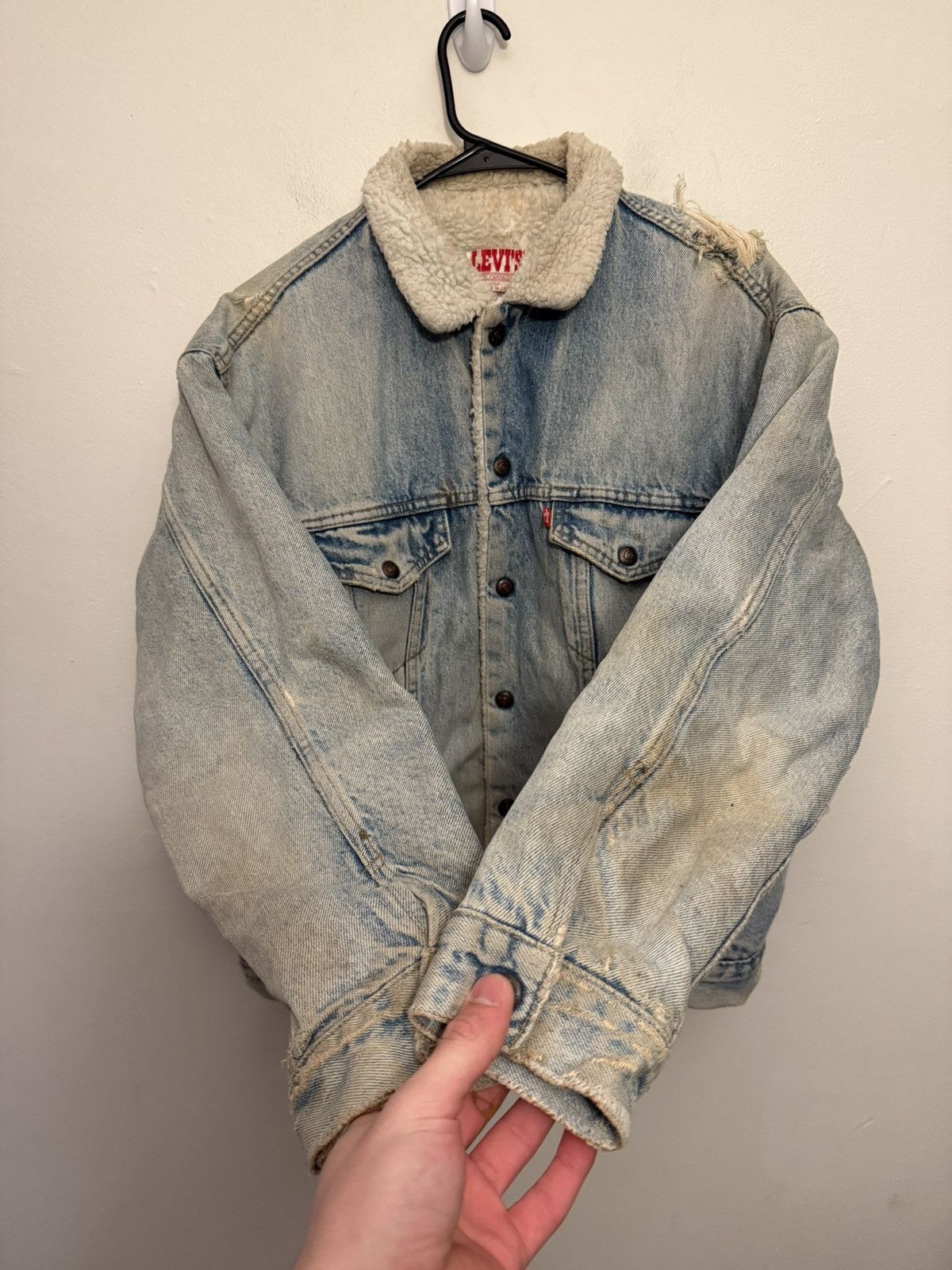 Vintage Vintage Levi’s Distressed Thrashed Denim Fleece Work Jacket Size US M / EU 48-50 / 2 - 2 Thumbnail