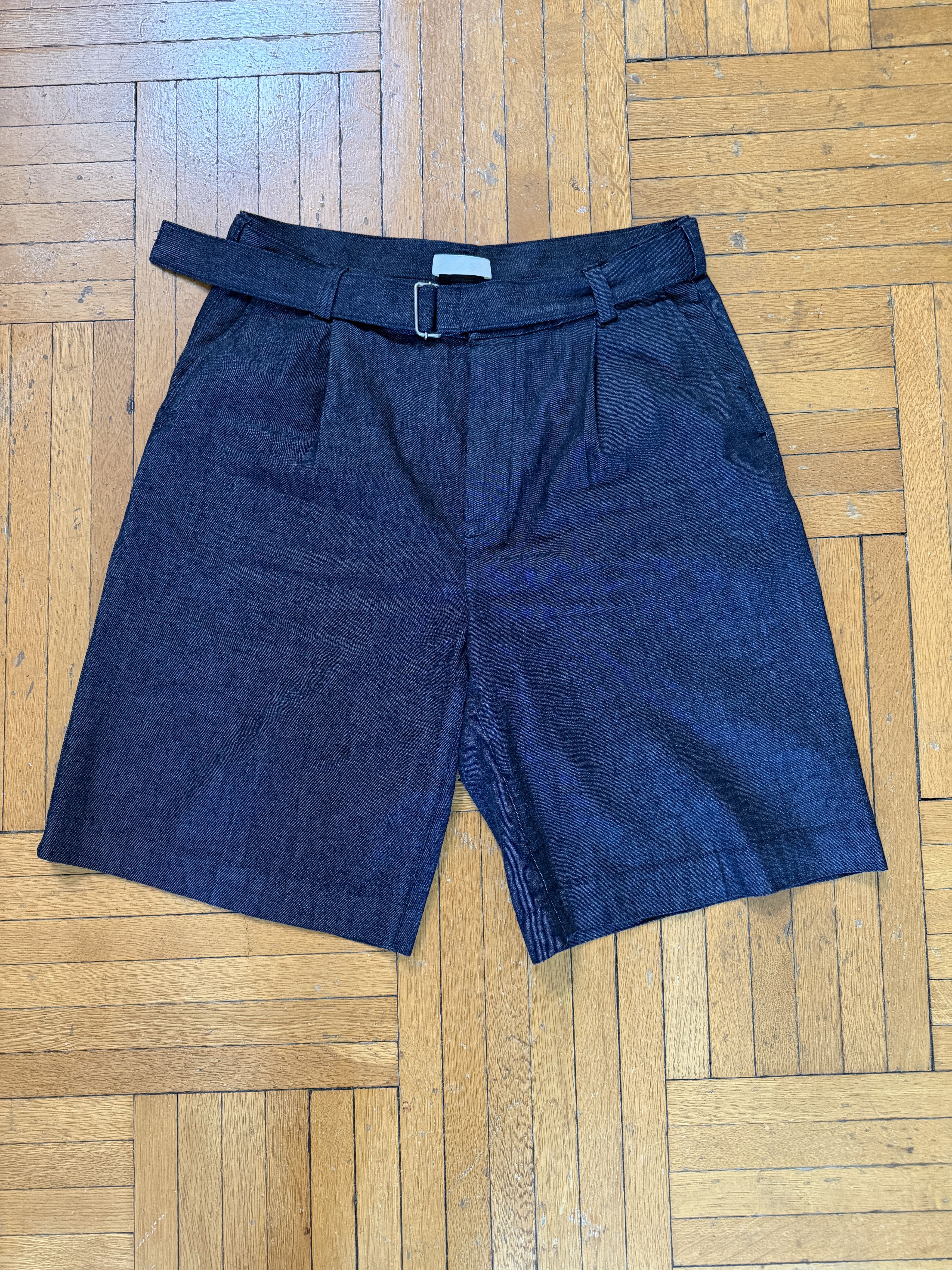 Cos Pleated Organic Cotton Denim Shorts Size US 34 / EU 50 - 1 Thumbnail