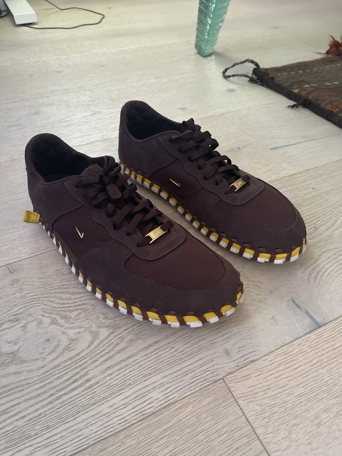 Jacquemus × Nike Size US M 15 Nike x Jacquemus JF1 Burgundy Size US 15 / EU 48 - 9 Thumbnail