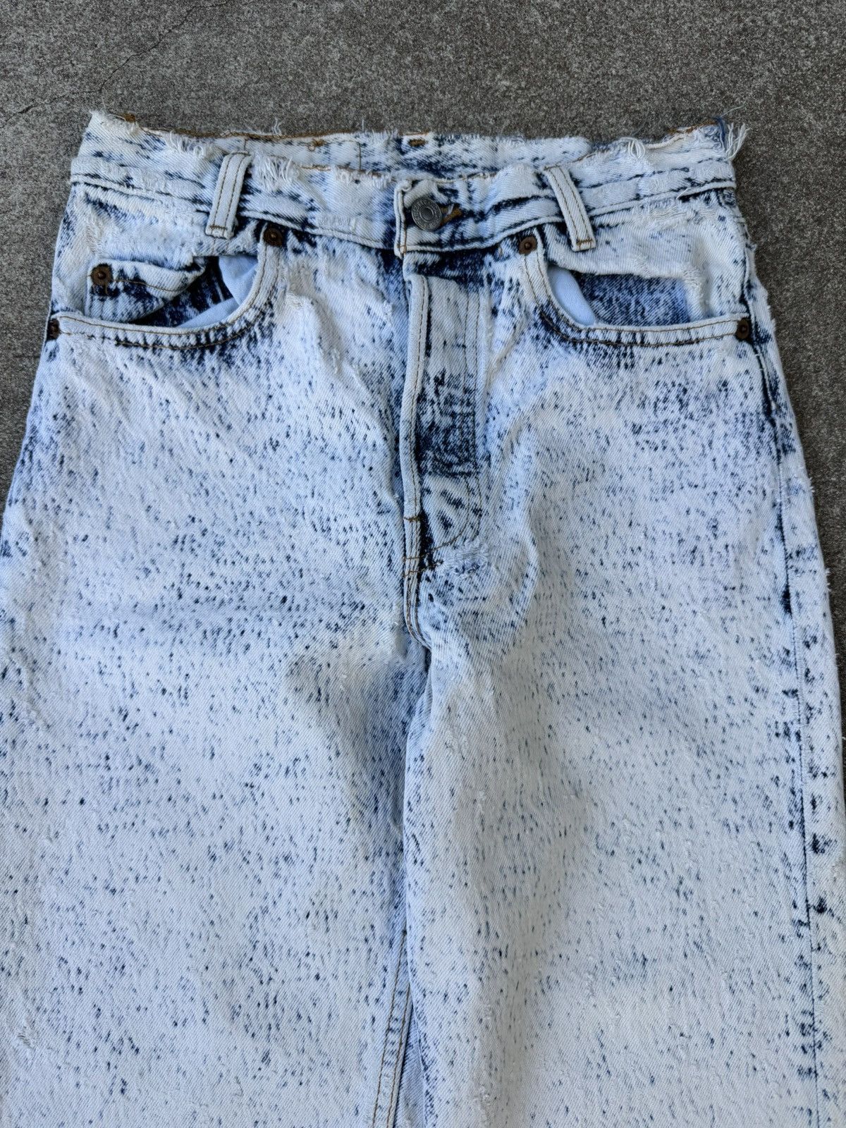 Levi's × Vintage Vtg 90’s Levis 701xx Buttonfly Acid Wash Jeans Student 26x31 Size 26" / US 2 / IT 38 - 6 Thumbnail