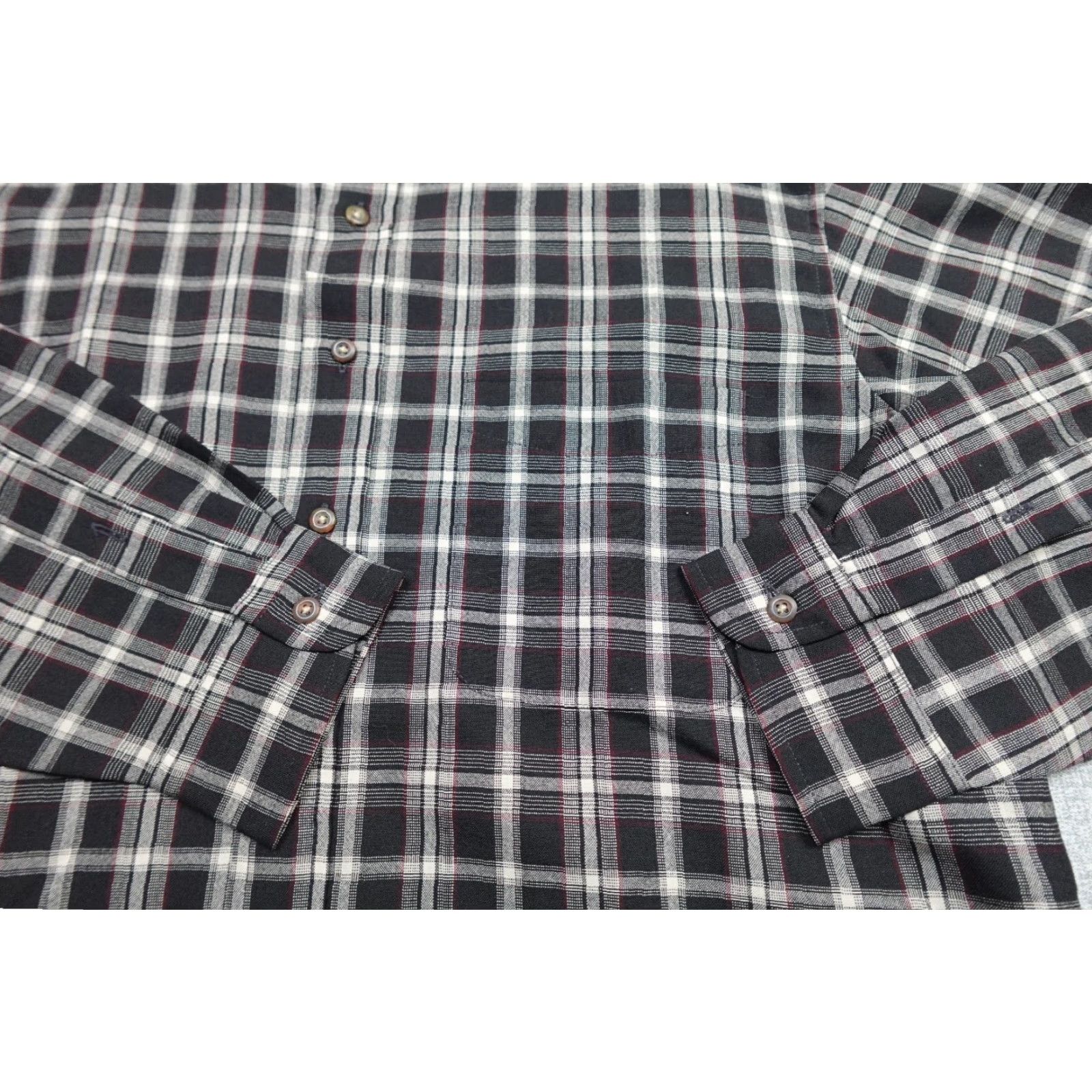 Pendleton VINTAGE Pendleton Wool Shirt Men L Black Plaid 90s Button-Down Collared Long Sleeve Wool Shirt Size US L / EU 52-54 / 3 - 3 Thumbnail