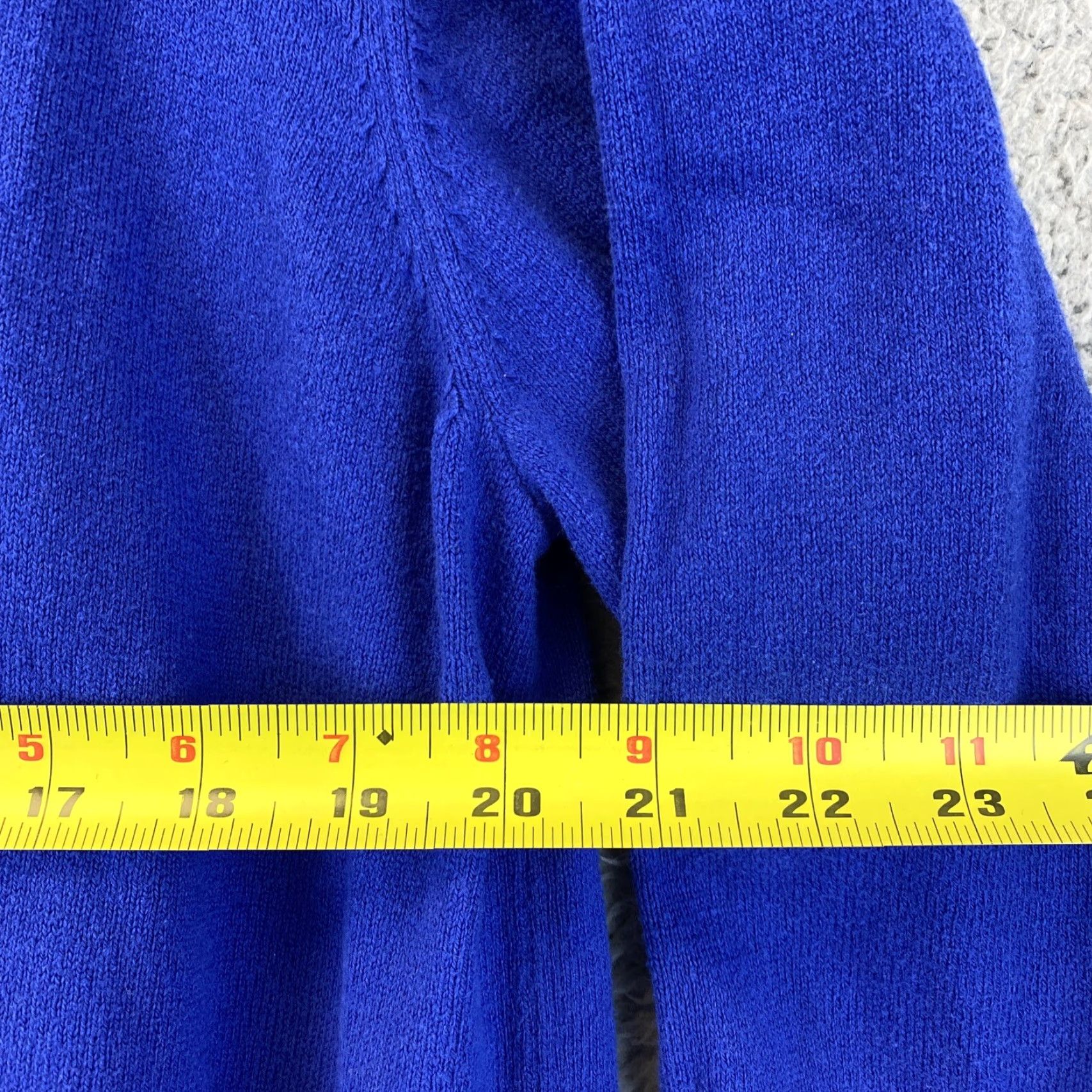 Chaps CHAPS Men’s Sweater Cotton Cashmere V-NECK Size XL Blue Long Sleeve/V-NECK 64-35/63-? Size US XL / EU 56 / 4 - 5 Thumbnail