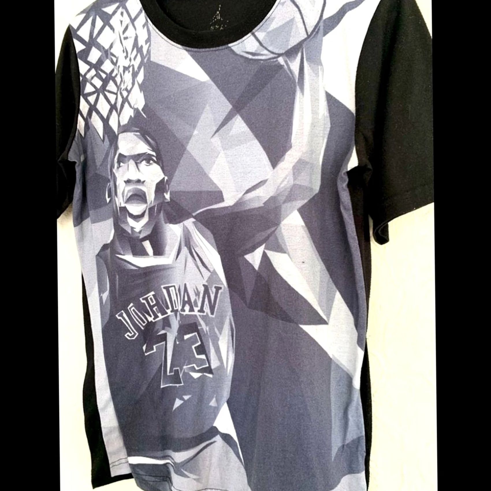 Jordan Brand MEN'S NIKE AIRJORDAN BRAND ALL OVER PRINT AOP CLASSIC SHIRT SIZE M BLACK Size US M / EU 48-50 / 2 - 2 Thumbnail