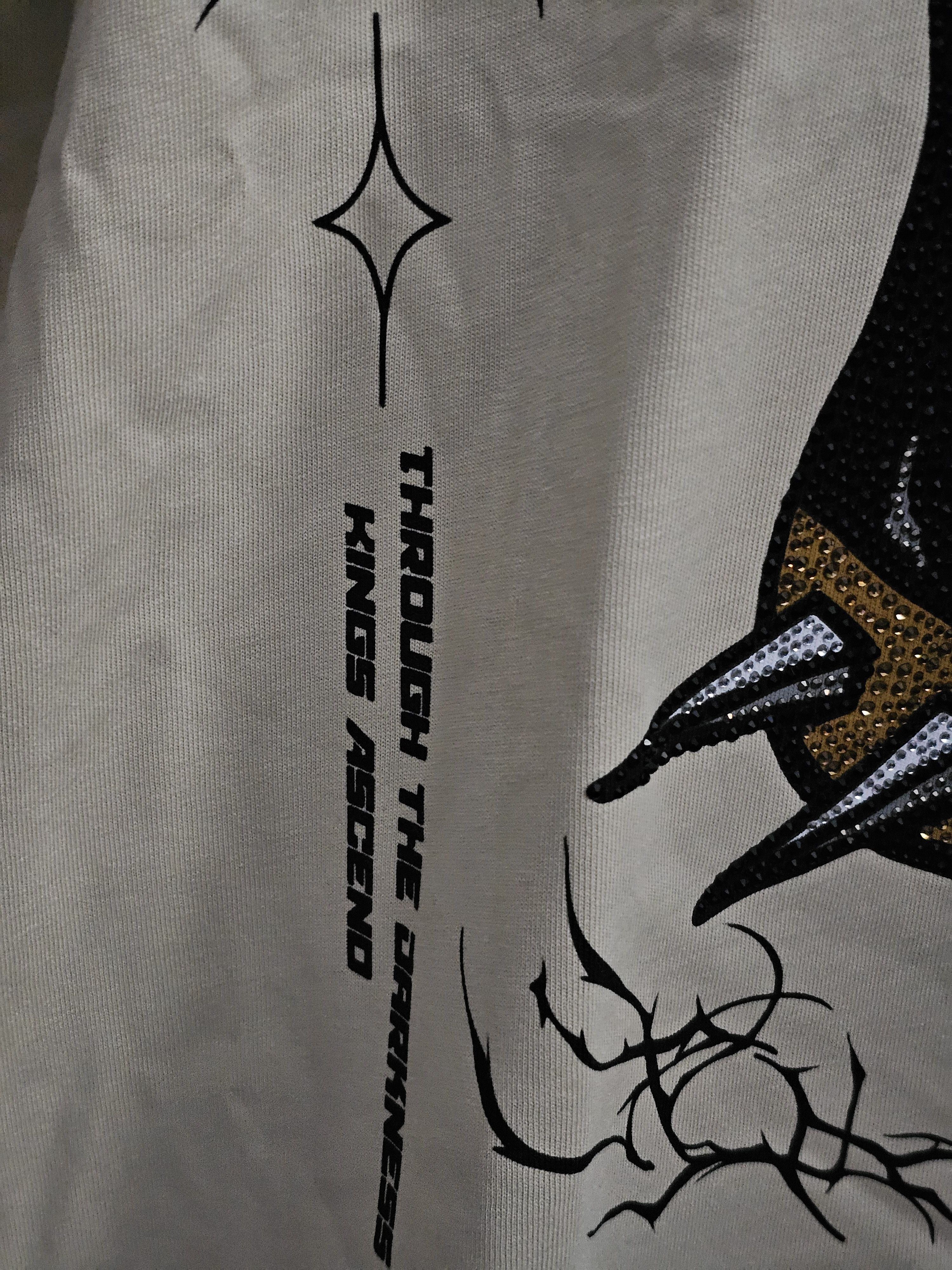 Other Left Point Graphic T-shirt Size US XL / EU 56 / 4 - 6 Thumbnail