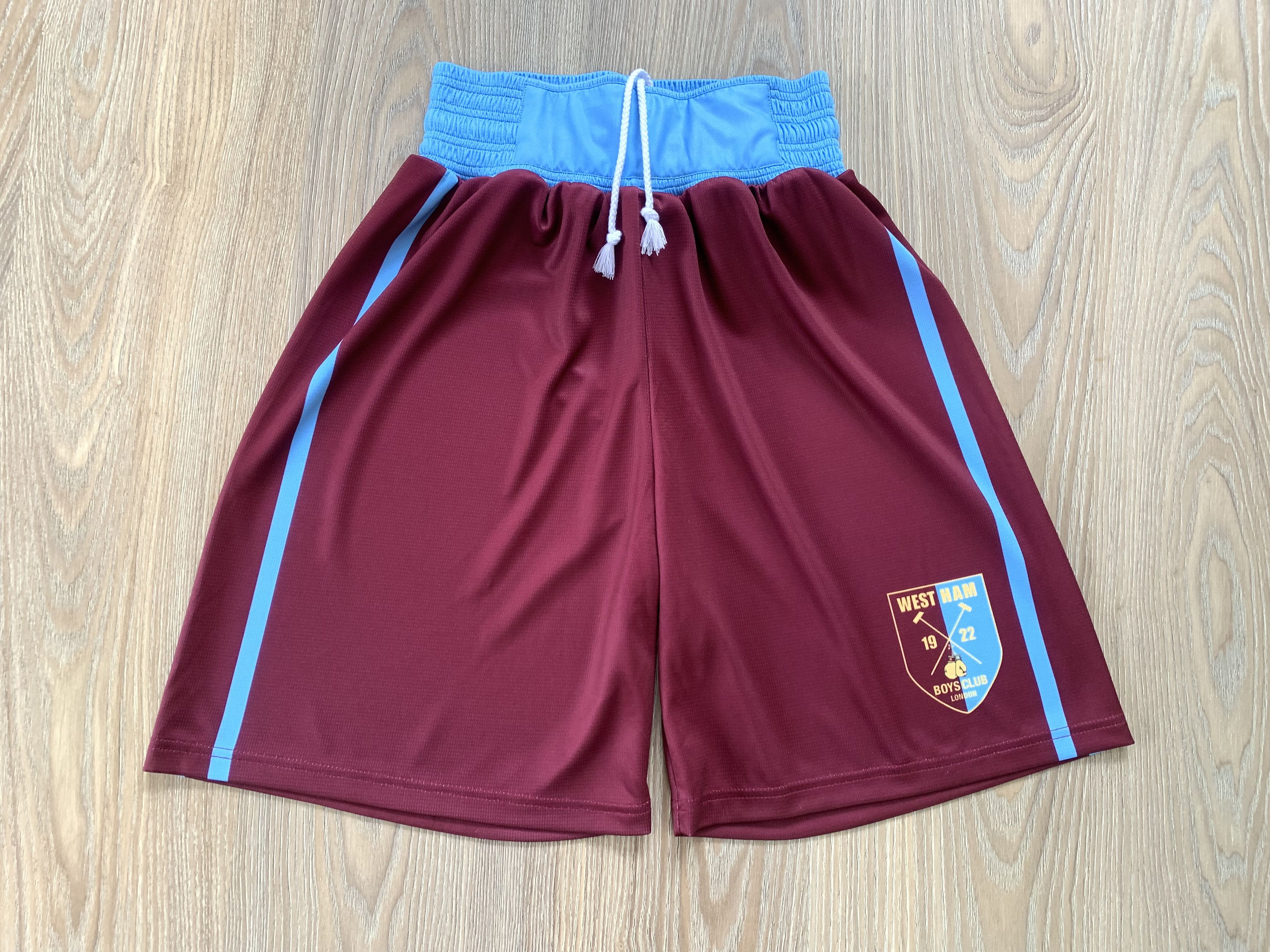 Vintage Vintage West Ham Boys Club Training Shorts Size US 26 / EU 42 - 2 Thumbnail