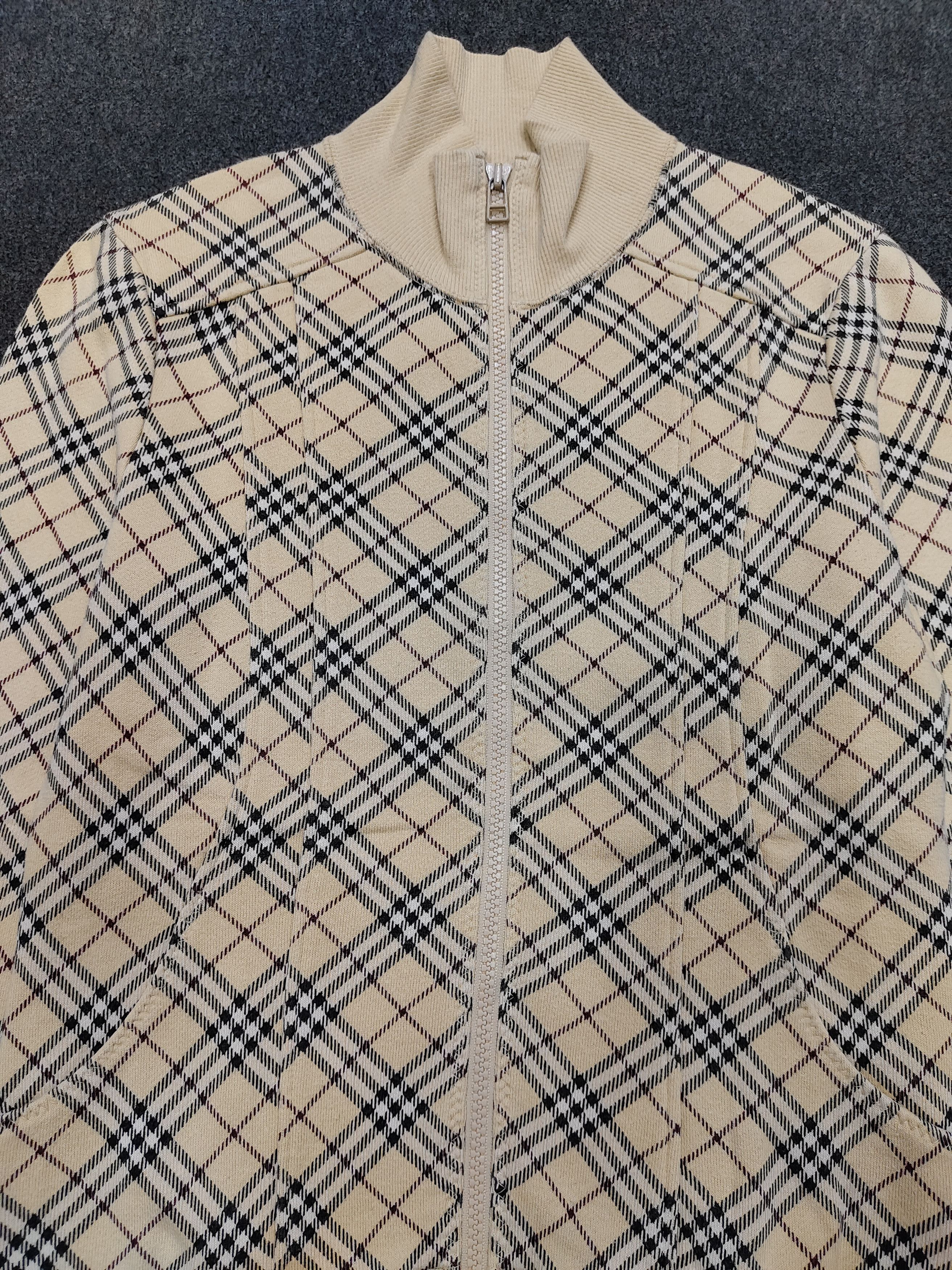 Burberry DOPE🔥Vtg Burberry Blue Label Nova Check Sweater Size M / US 6-8 / IT 42-44 - 2 Thumbnail