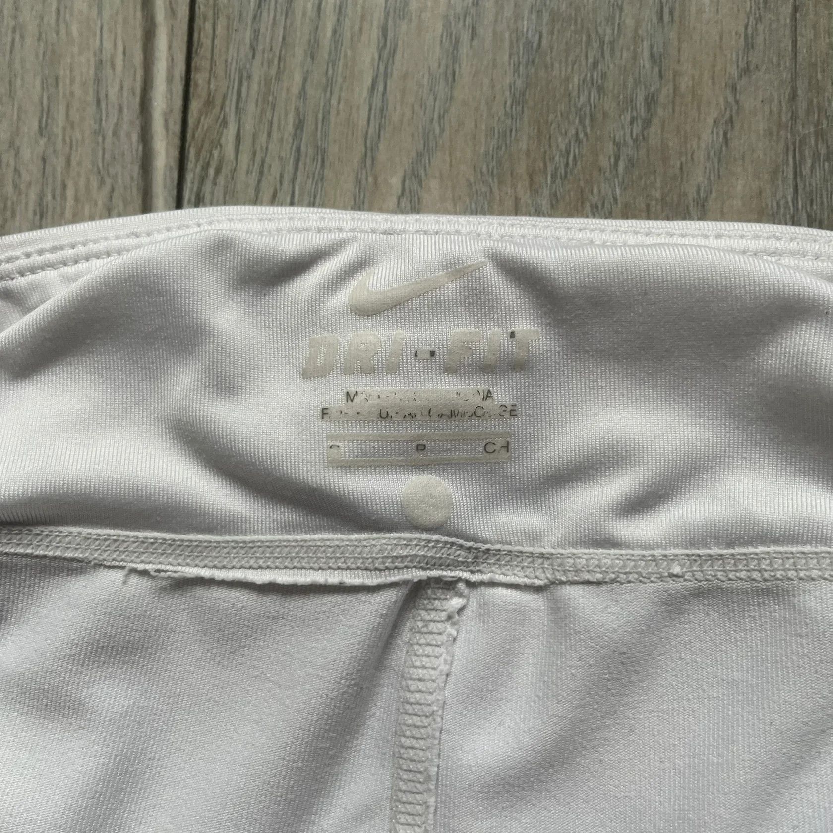Nike Nike Active Frilly 00's Tennis Skirt Size 26" / US 2 / IT 38 - 7 Thumbnail