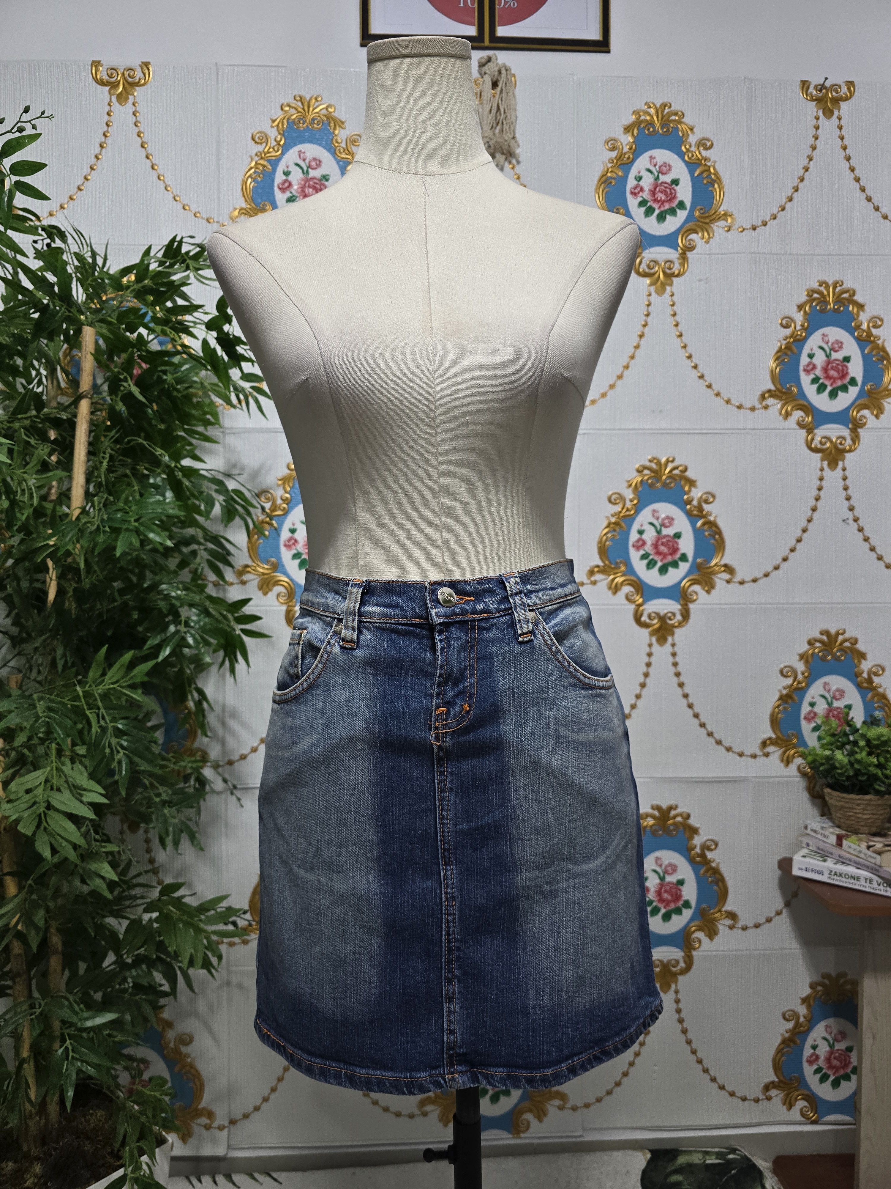 Iceberg ICEBERG, denim mini skirt VINTAGE, RARE , FITS medium Size 30" / US 8 / IT 44 - 1 Thumbnail