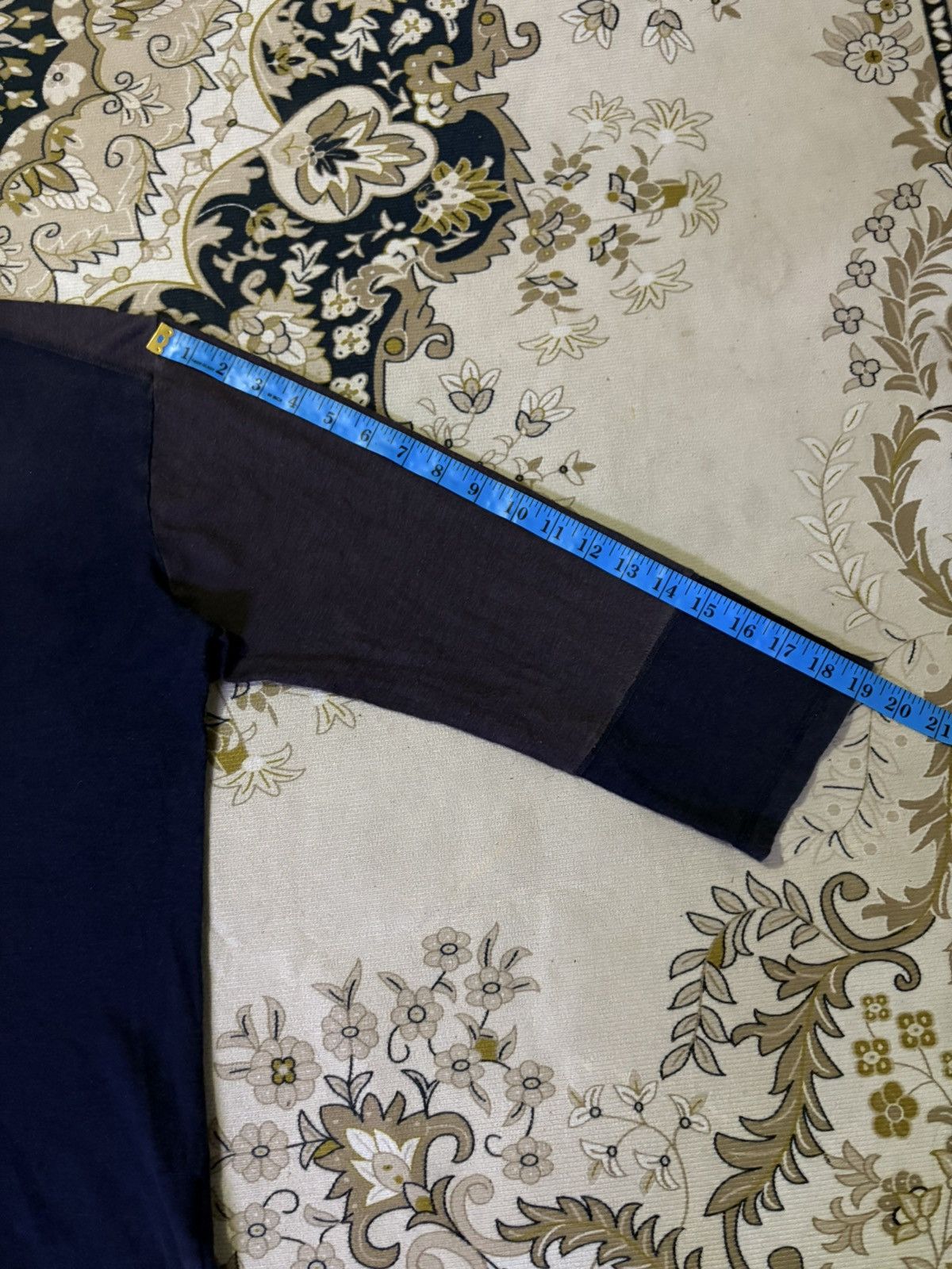 Japanese Brand × Undercover × Uniqlo Undercover X Uniqlo Two Tone Color Long Sleeve T-Shirt Size US M / EU 48-50 / 2 - 11 Thumbnail