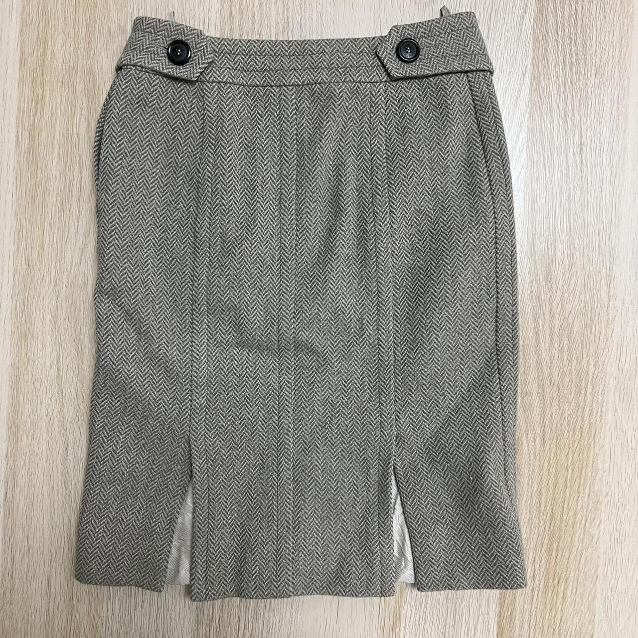 Louis Vuitton Louis Vuitton Women's Grey Skirt Size 28" / US 6 / IT 42 - 2 Thumbnail