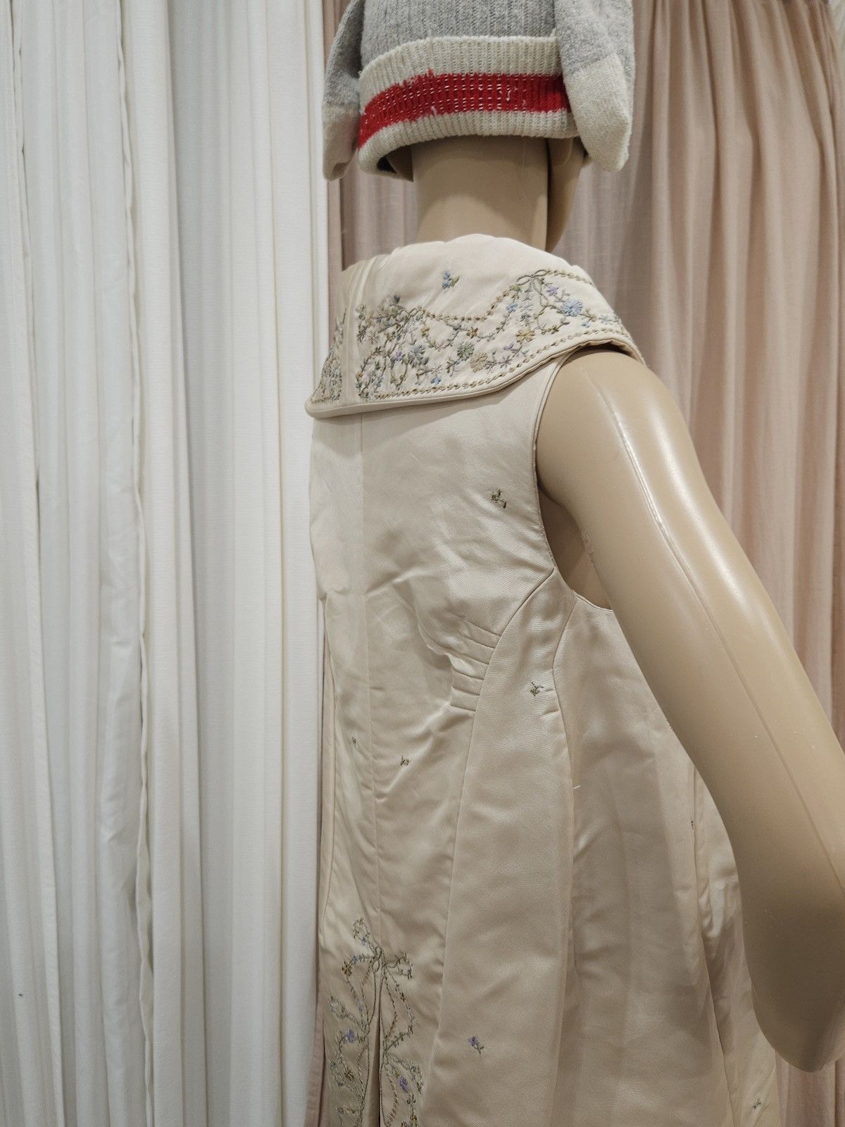 Vintage Rare Vintage SHIATZY CHEN Hand-Embroidered Padded Dress Size S / US 4 / IT 40 - 4 Thumbnail