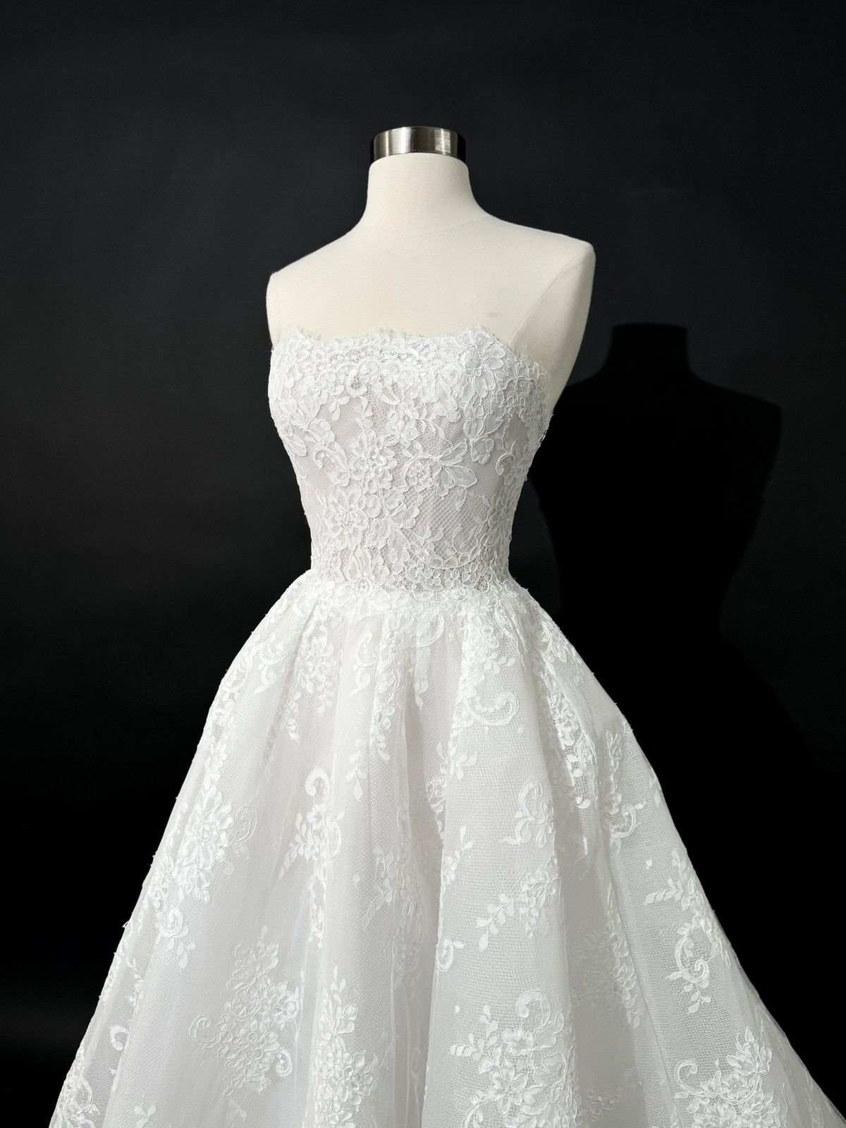 Other Preloved US 2 Anna Augusta French corded lace Bridal Gown Size XS / US 0-2 / IT 36-38 - 2 Thumbnail