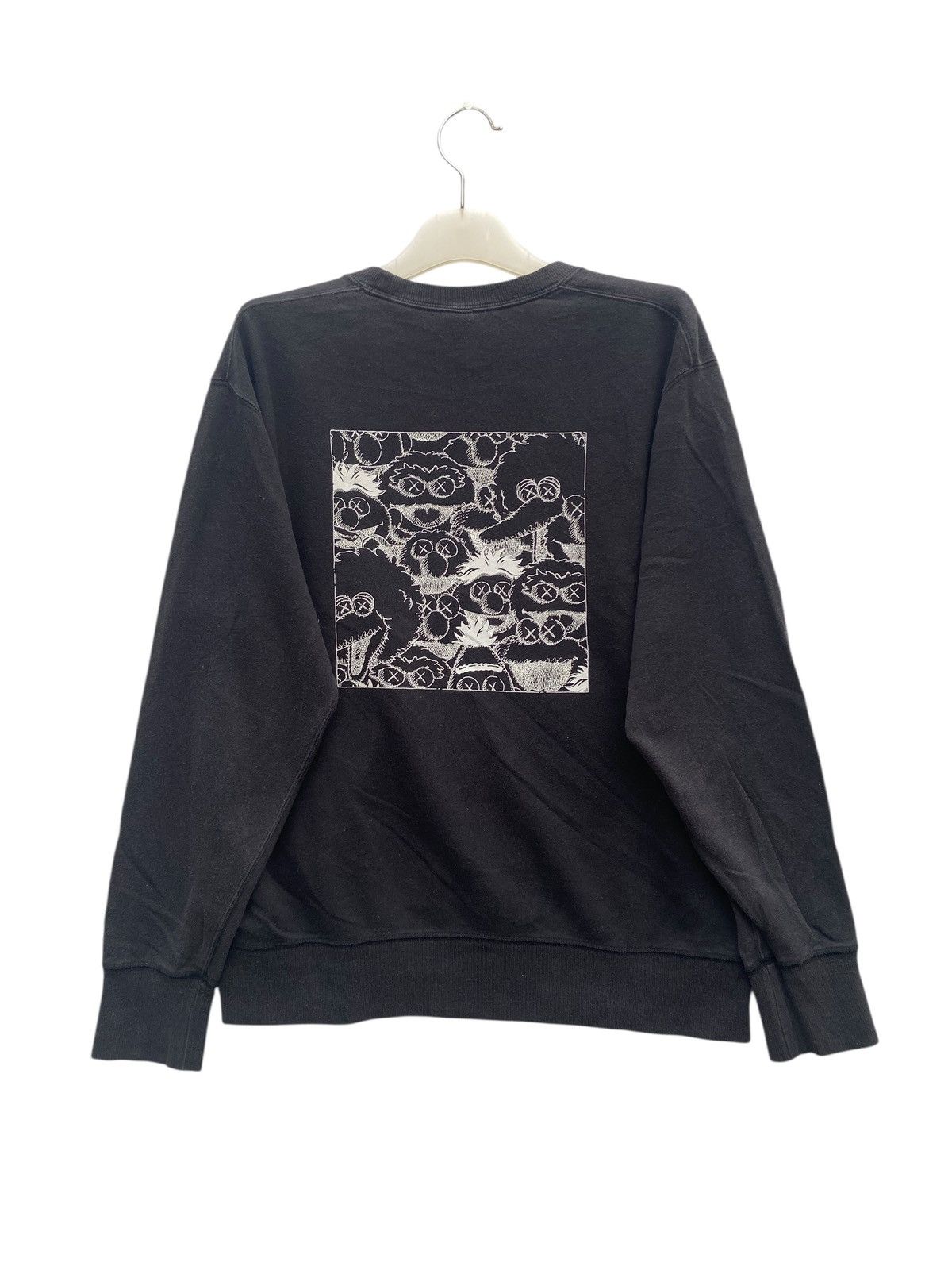 Kaws × Peanuts × Uniqlo Uniqlo Kaws Sweatshirt Size US L / EU 52-54 / 3 - 1 Thumbnail
