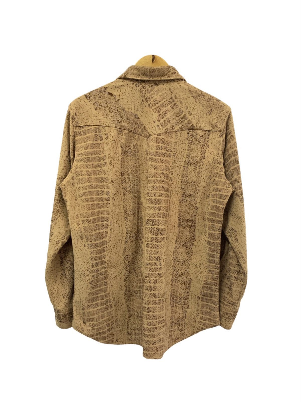 Japanese Brand Out of Curiosity Snakeskin Wool Collar Shirts Size US L / EU 52-54 / 3 - 3 Thumbnail