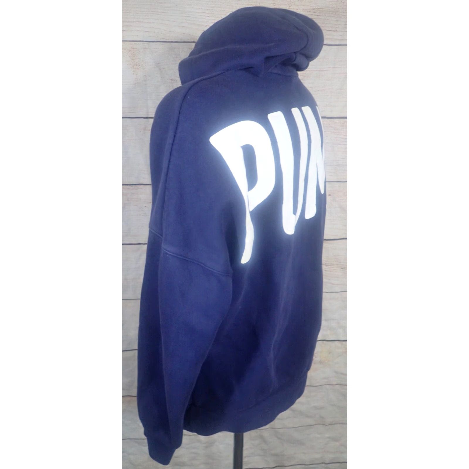 Puma VINTAGE PUMA Navy Blue Huge Spell Out Logo Pullover Hoodie Sweatshirt Mens M Navy Pullover Hoodie Logo 90s/2000s Mens Clothing Size US M / EU 48-50 / 2 - 5 Thumbnail