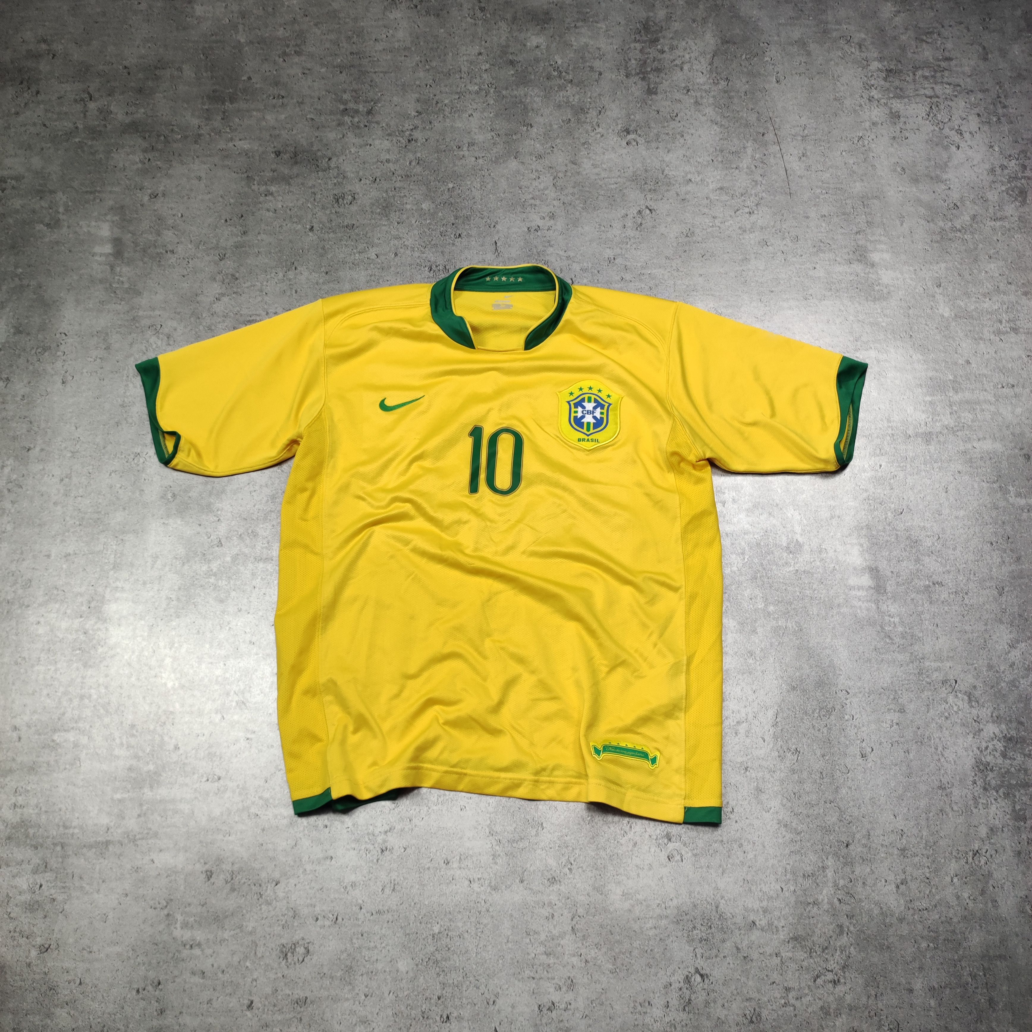 Nike RARE Vintage Brazil National Team x Nike Football Jersey Size US XL / EU 56 / 4 - 1 Thumbnail