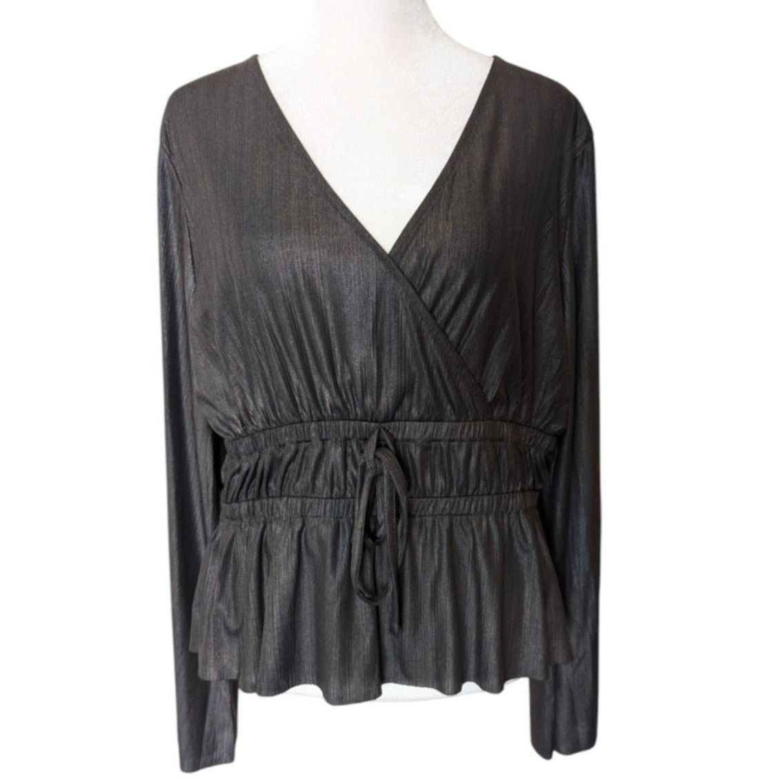 Andrew Marc Andrew Marc New York Charcoal Iridescent Silver Peplum Top Size US XXL / EU 58 / 5 - 2 Thumbnail