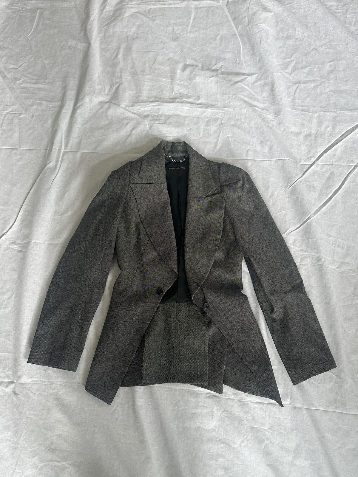 Alexander McQueen Alexander McQueen a/w 2000 blazer Size M / US 6-8 / IT 42-44 - 1 Thumbnail