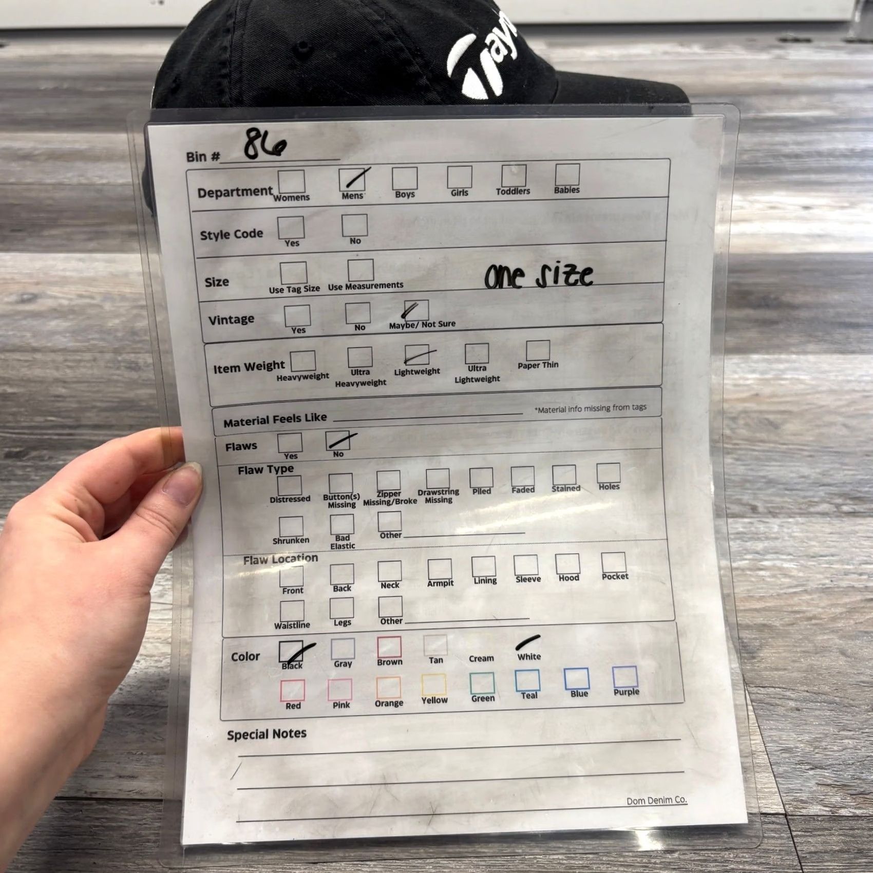 TaylorMade Taylormade R5 Hundred Series Black White One Size Adjustable Strapback Golf Hat Men One Size Black Golf Hat Size ONE SIZE - 7 Thumbnail