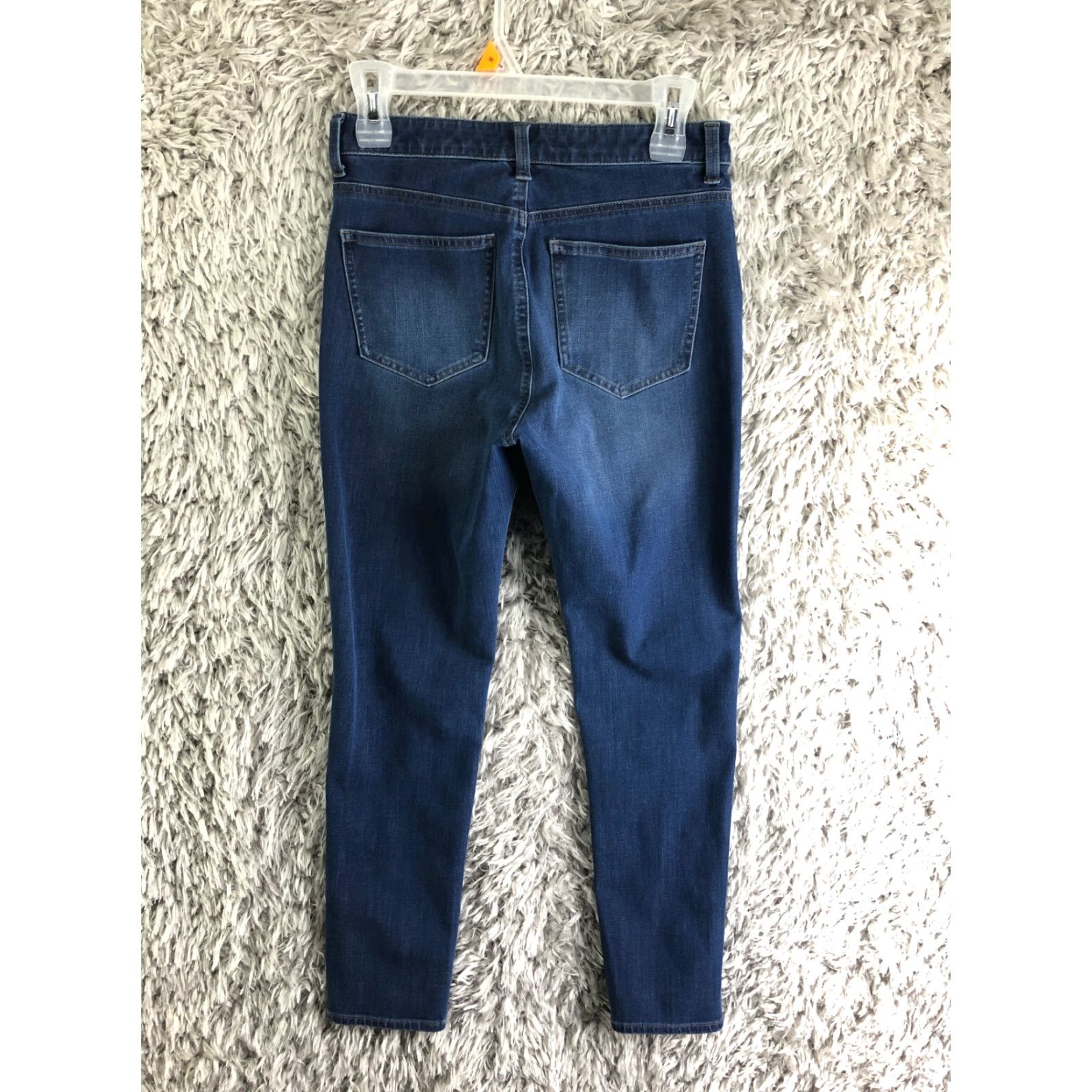 Uniqlo Uniqlo Jeans Womens 27 Mid Rise Medium Wash Blue Denim 5-Pocket Regular Fit Pants Boys? no. Size 27" / US 4 / IT 40 - 5 Thumbnail