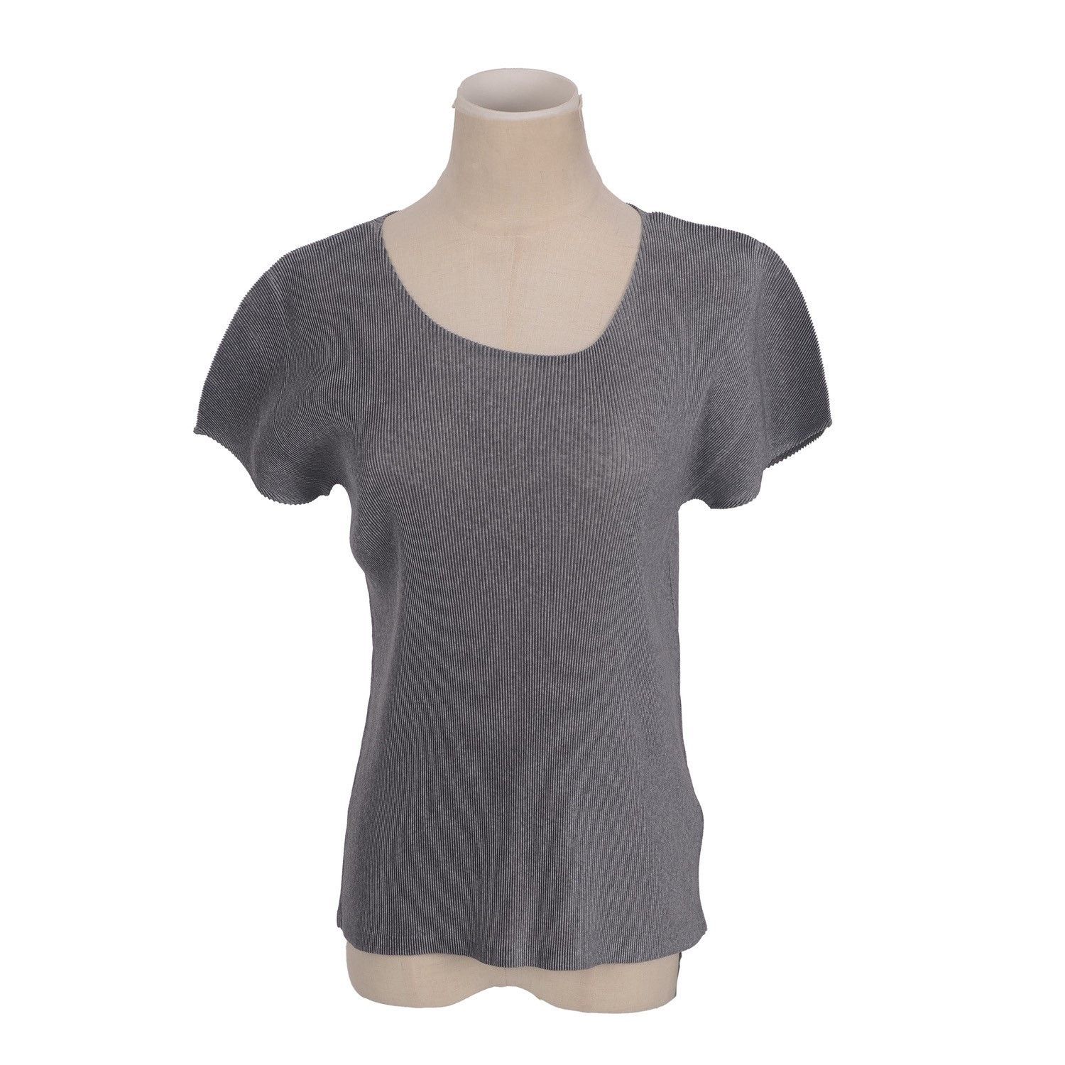 Pleats Please Issey Miyake Pleats Please Issey Miyake Gray Pleated T-shirt Size M / US 6-8 / IT 42-44 - 1 Thumbnail