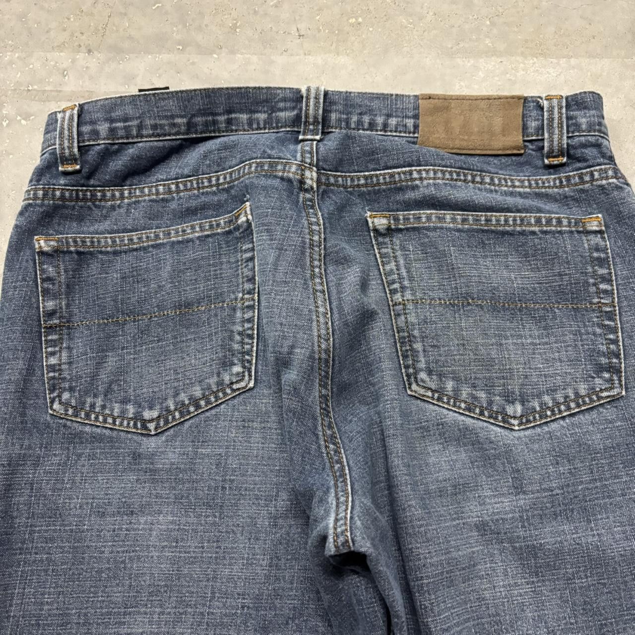 Japanese Brand × Vintage Crazy Vintage Y2K/2000s Grunge Dark Wash Essential Denim Jeans! Size US 32 / EU 48 - 7 Thumbnail