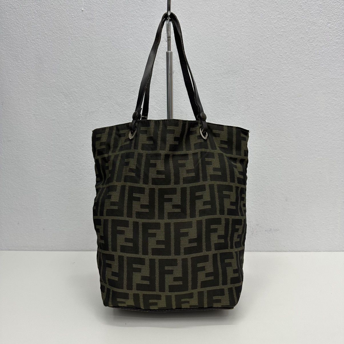 Fendi ‼️YES‼️ AUTHENTIC FENDI ZUCCA FF TOTE HANDBAG Size ONE SIZE - 3 Thumbnail