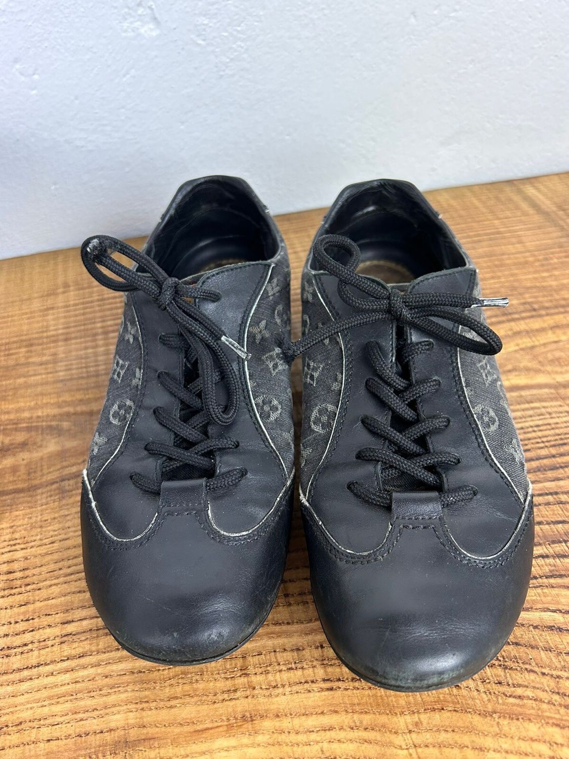 Louis Vuitton Louis Vuitton Denim And Leather Monogram Low Top Sneakers Size US 7.5 / IT 37.5 - 16 Thumbnail