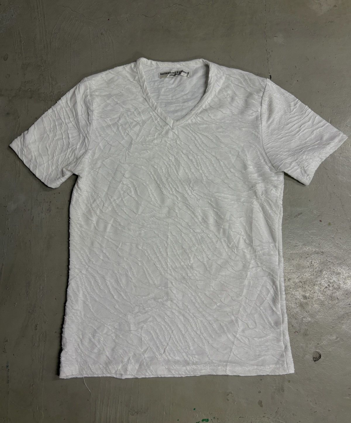 Katharine Hamnett London Katharine Hamnett London V-neck short-sleeve 3D Knitted Size US L / EU 52-54 / 3 - 2 Thumbnail