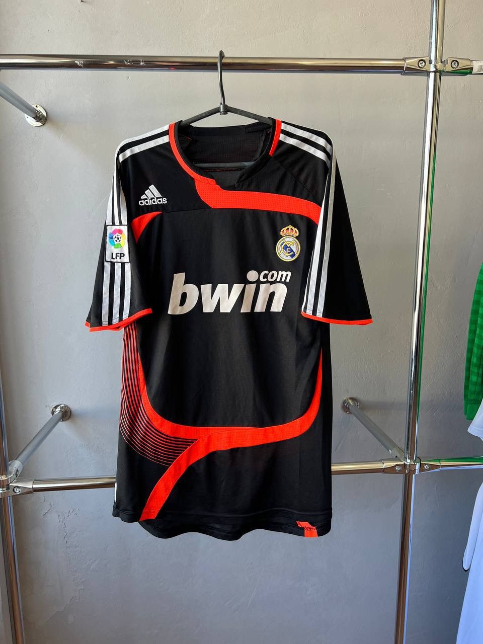 Adidas 2007/08 REAL MADRID GK 2 SOCCER JERSEY SHIRT ADIDAS SIZE L Size US L / EU 52-54 / 3 - 2 Thumbnail