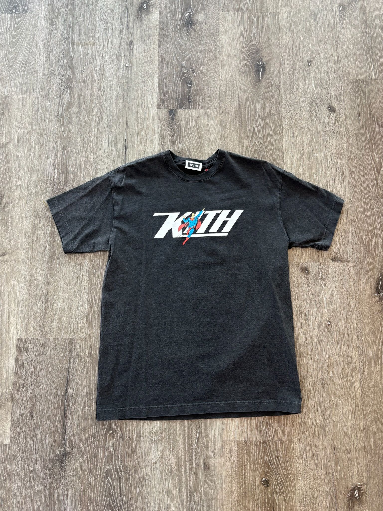 Kith Kith x Superman "Flight" Vintage Tee (Black) Size US S / EU 44-46 / 1 - 1 Thumbnail