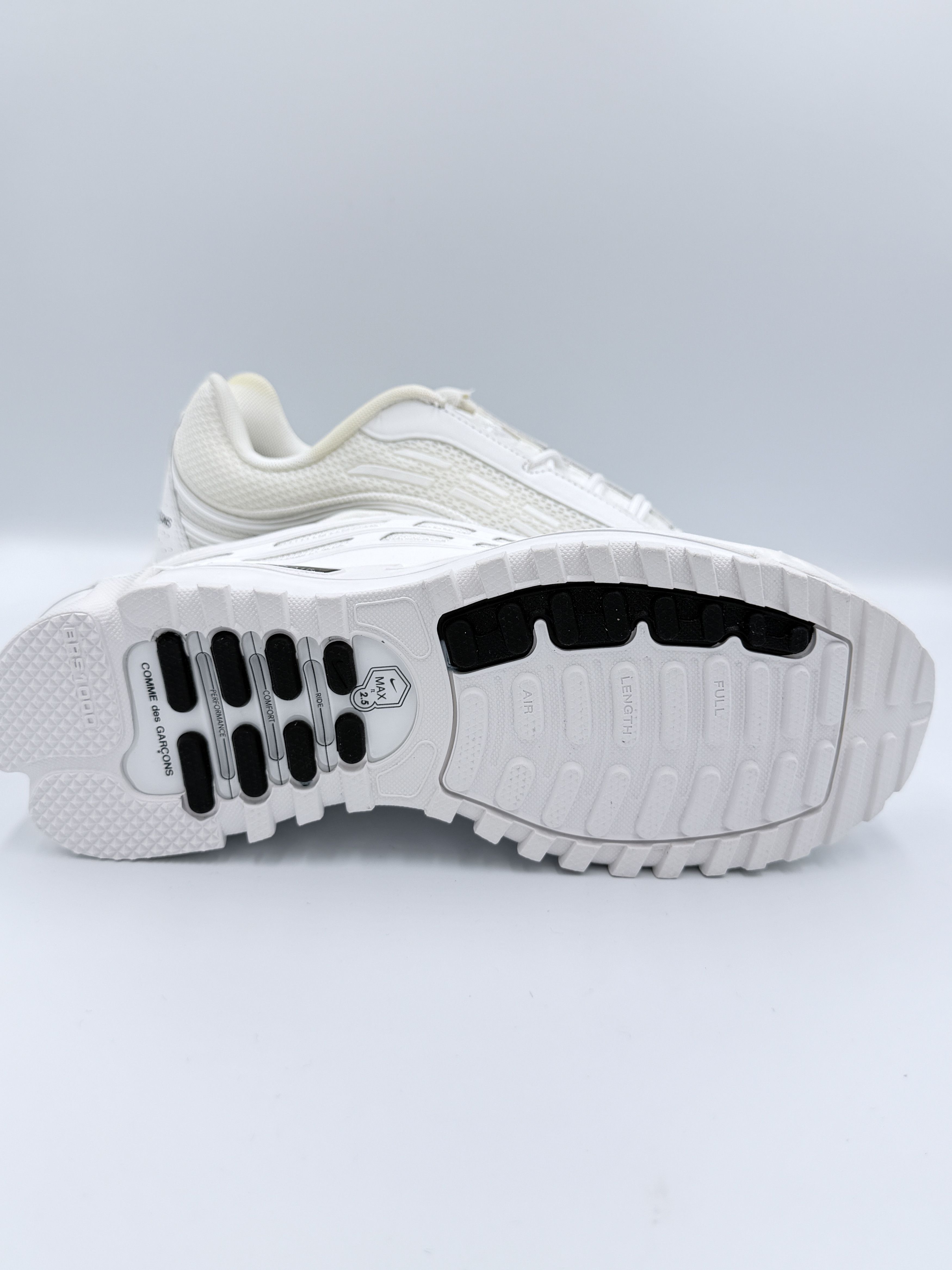 Comme des Garcons × Nike Comme des Garcons Nike Air Max TL 2.5 Summit White Size US 9 / EU 42 - 7 Thumbnail