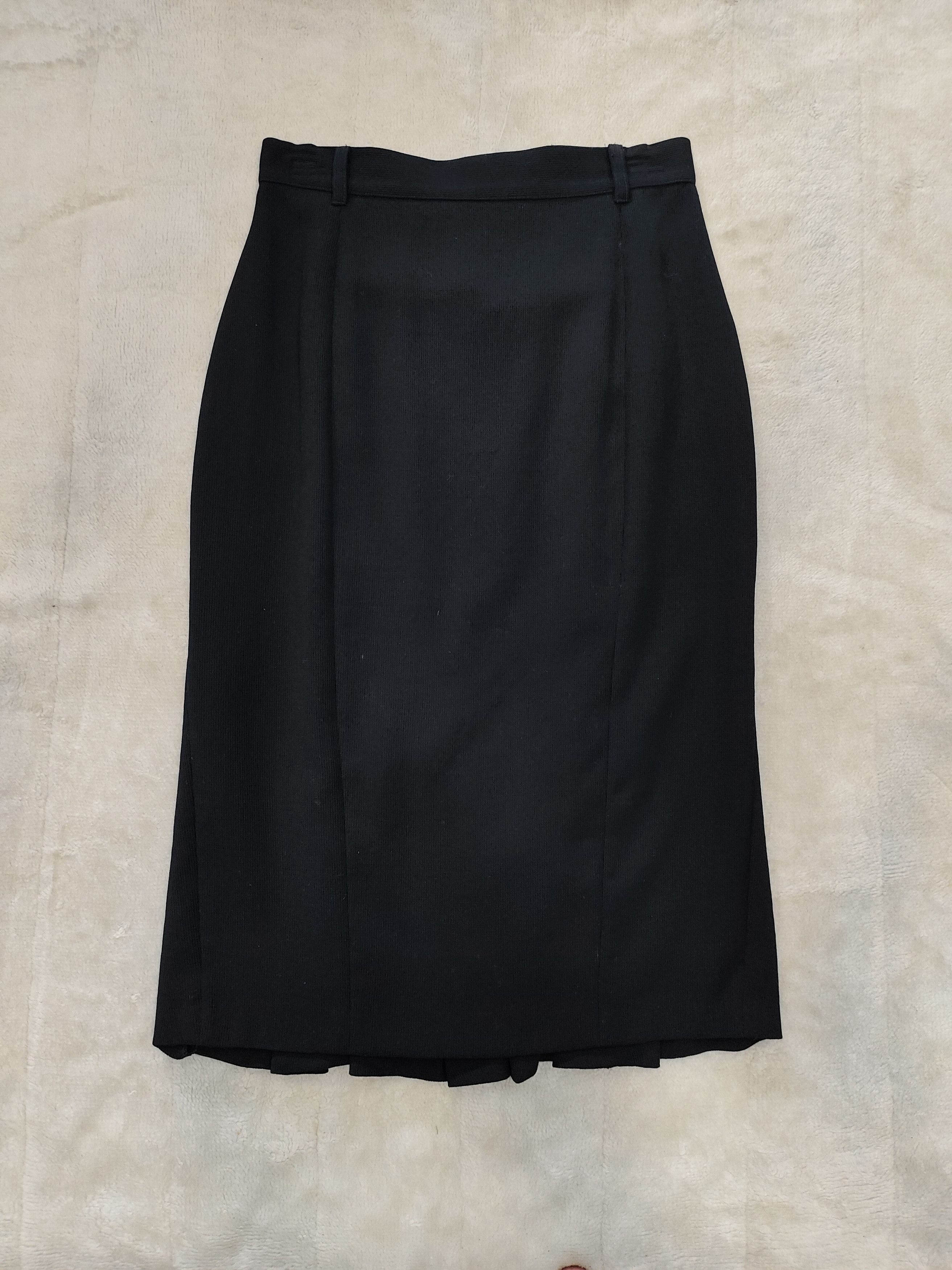 Byblos 💥 Byblos 🇮🇹 Wool Black Midi Skirt Size 28" / US 6 / IT 42 - 4 Thumbnail