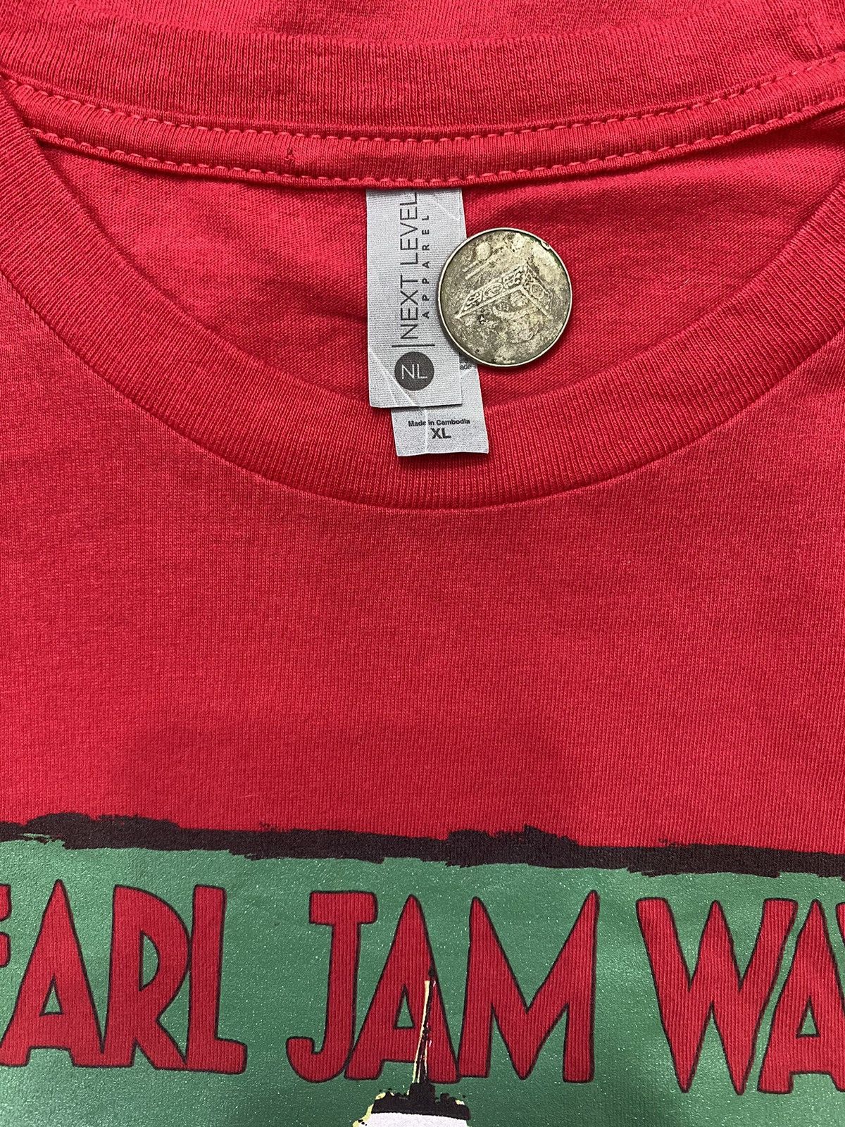 Band Tees 💥PEARL JAM WAVE band base 2 space 2019 Marathon Tee shirt Size US XL / EU 56 / 4 - 4 Thumbnail
