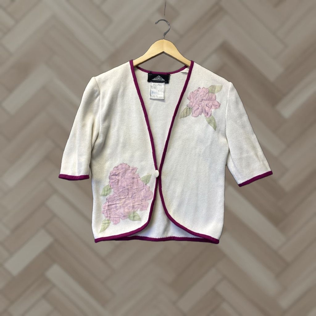 Vintage VINTAGE TCD TRICOT COUTURE Women’s Cardigan Sweater Floral V-Neck Short Sleeve Fall Spring Summer Winter Size Small Pink Size S / US 4 / IT 40 - 1 Thumbnail