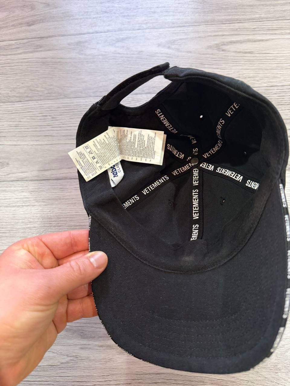 Reebok × Vetements Vetements Reebok Logo Embroidered Cotton Twill Baseball Cap Size ONE SIZE - 9 Thumbnail