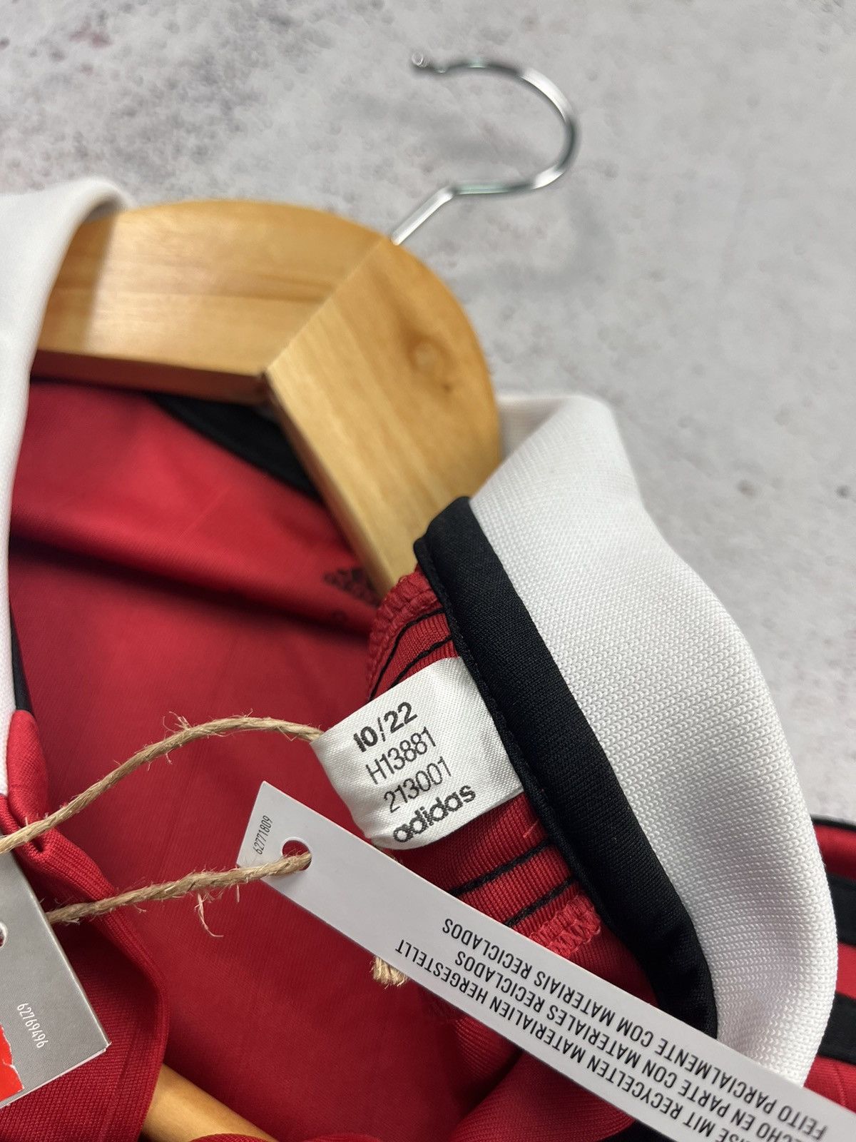 Adidas ADIDAS MANCHESTER UNITED 2022/2023 HOME SOOCER JERSEY NEW! Size US S / EU 44-46 / 1 - 7 Thumbnail