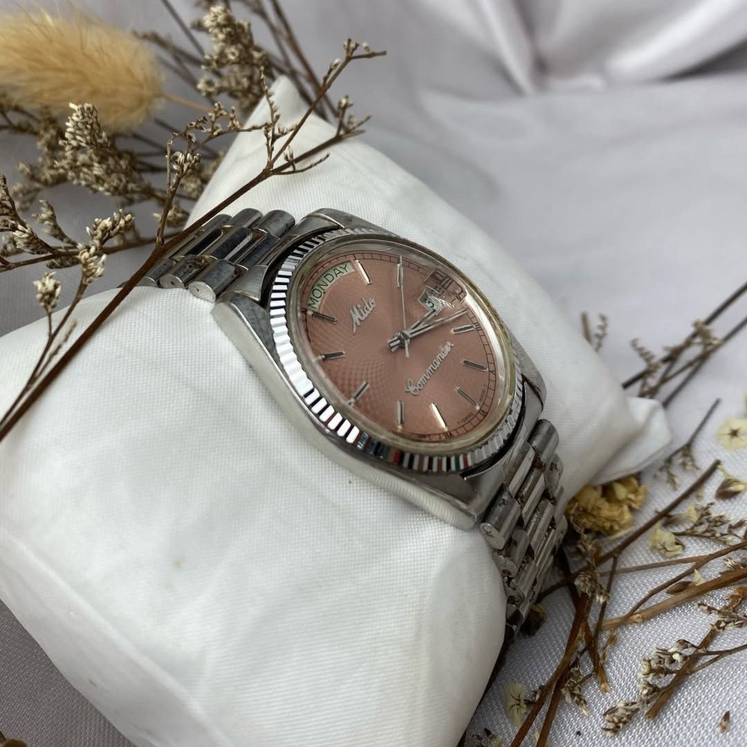 Other MIDO COMMANDER SALMON DIAL Size 38 - 2 Thumbnail