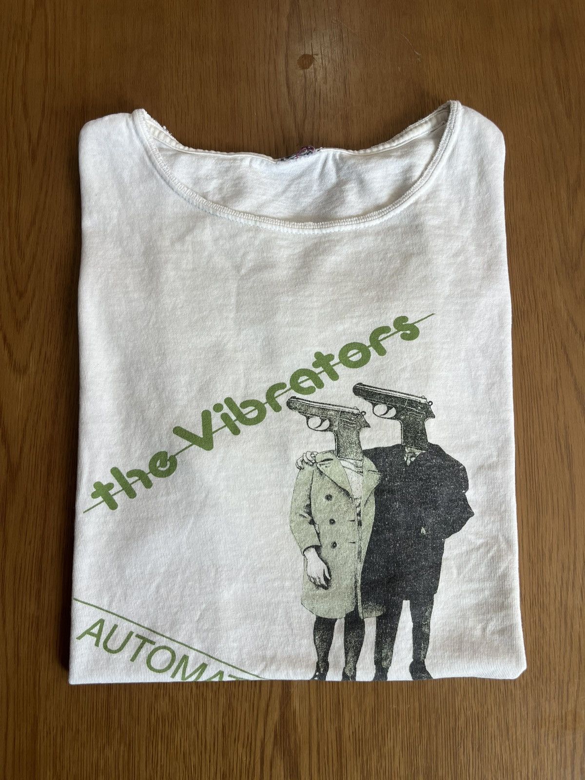 Band Tees Vintage The Vibrators AUTOMATIC LOVER 01’s (cut neck arm) Size US M / EU 48-50 / 2 - 1 Thumbnail