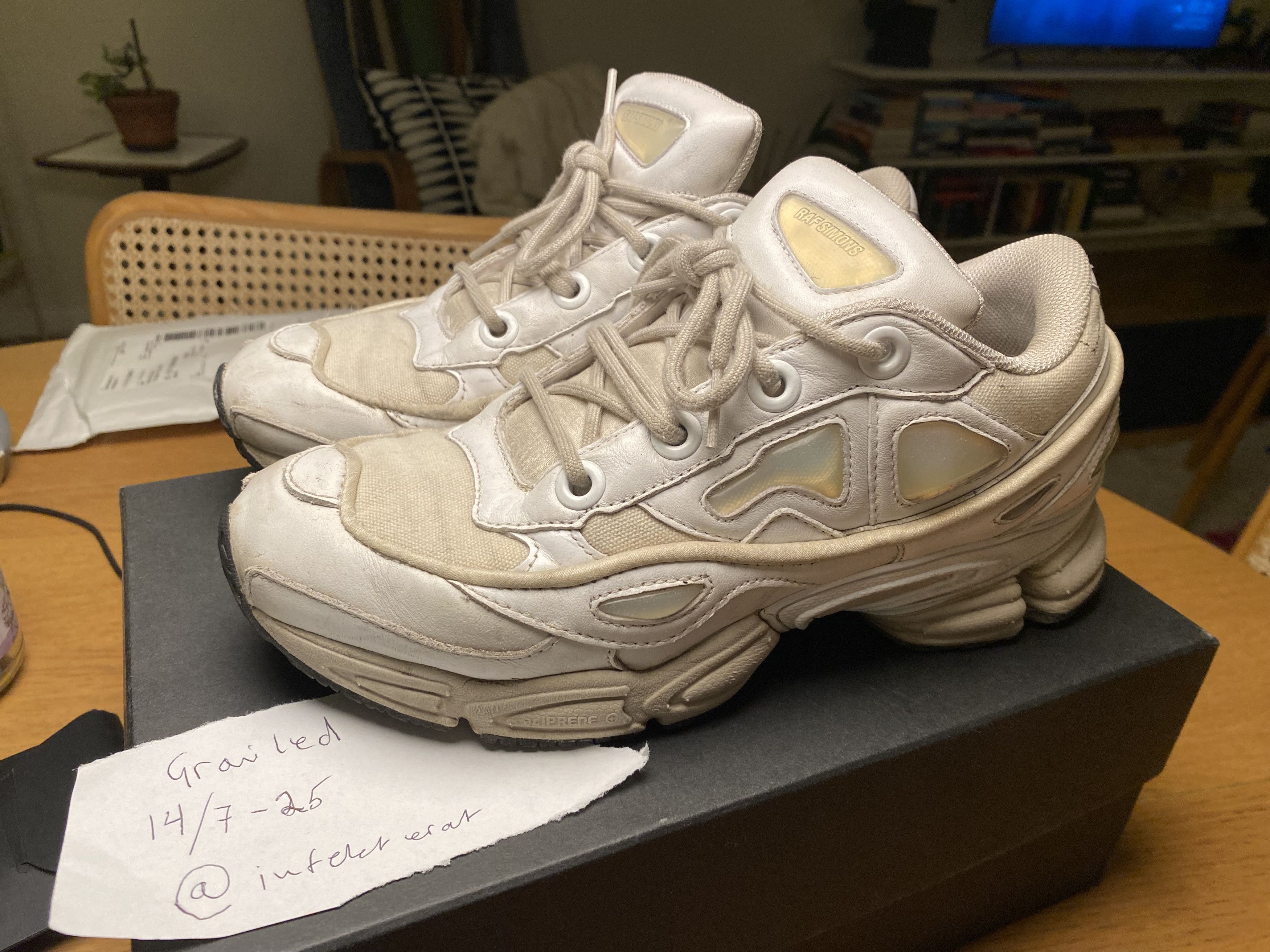 Adidas × Raf Simons Raf Simons White Ozweego 3 Size US7 Size US 7 / EU 40 - 1 Thumbnail
