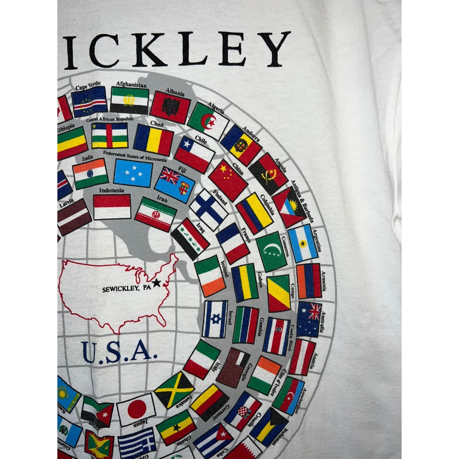 Vintage Vintage World Flag Shirt Sewickley World Class City Tee 90s Size US L / EU 52-54 / 3 - 5 Thumbnail