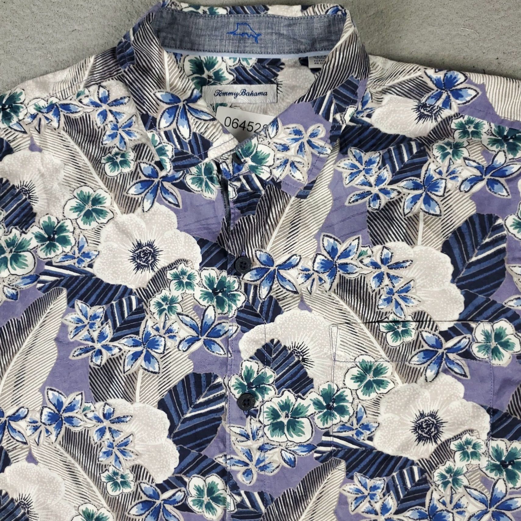 Tommy Bahama Tommy Bahama Shirt Mens XL Blue Floral Silk Hawaiian Button Up Short Sleeve Size US XL / EU 56 / 4 - 2 Thumbnail